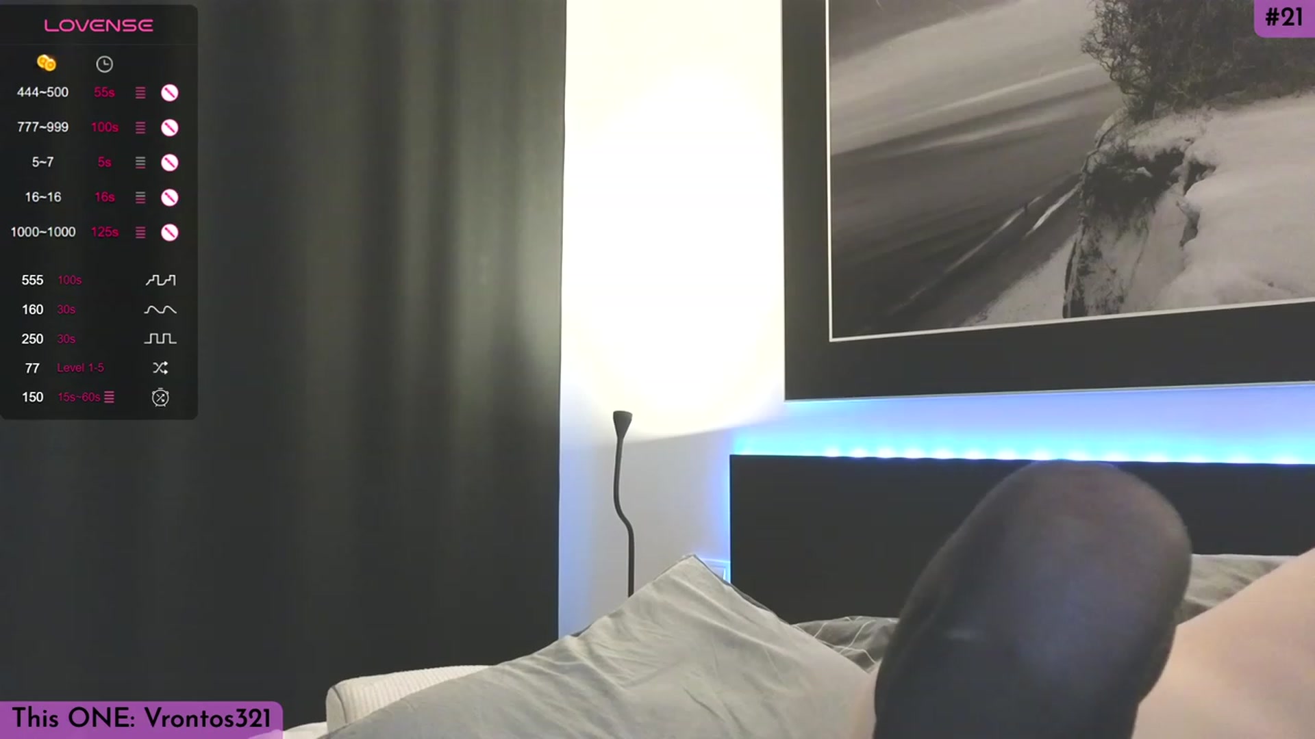 Gallery image thumbnail from Yuri_elfie's myfreecams stream on, 09/19/2023, 07:37 image 8 of 20