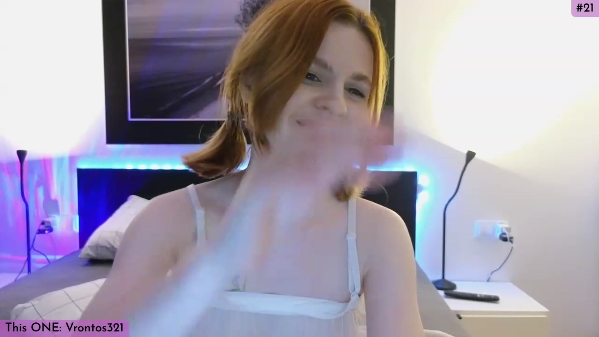 Gallery image thumbnail from Yuri_elfie's myfreecams stream on, 09/20/2023, 06:29 image 15 of 20