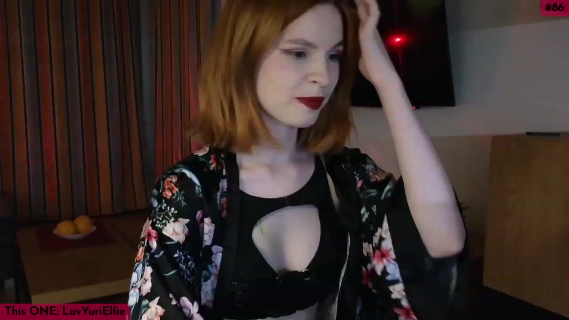 Gallery image thumbnail from Yuri_elfie's myfreecams stream on, 10/06/2023, 03:09 image 12 of 20