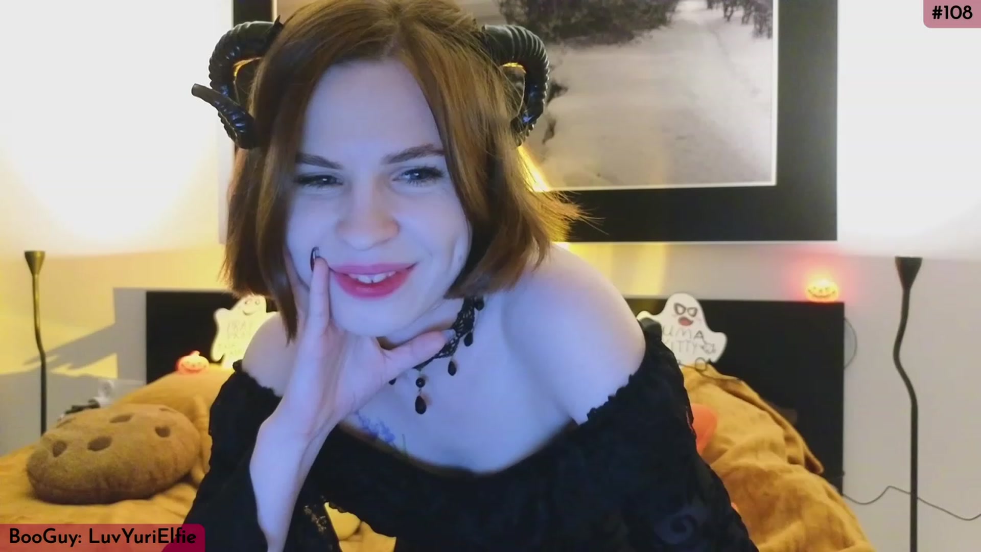 Gallery image thumbnail from Yuri_elfie's myfreecams stream on, 10/21/2023, 03:44 image 5 of 20