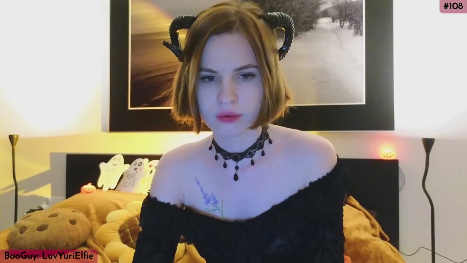 Gallery image thumbnail from Yuri_elfie's myfreecams stream on, 10/21/2023, 03:44 image 1 of 20