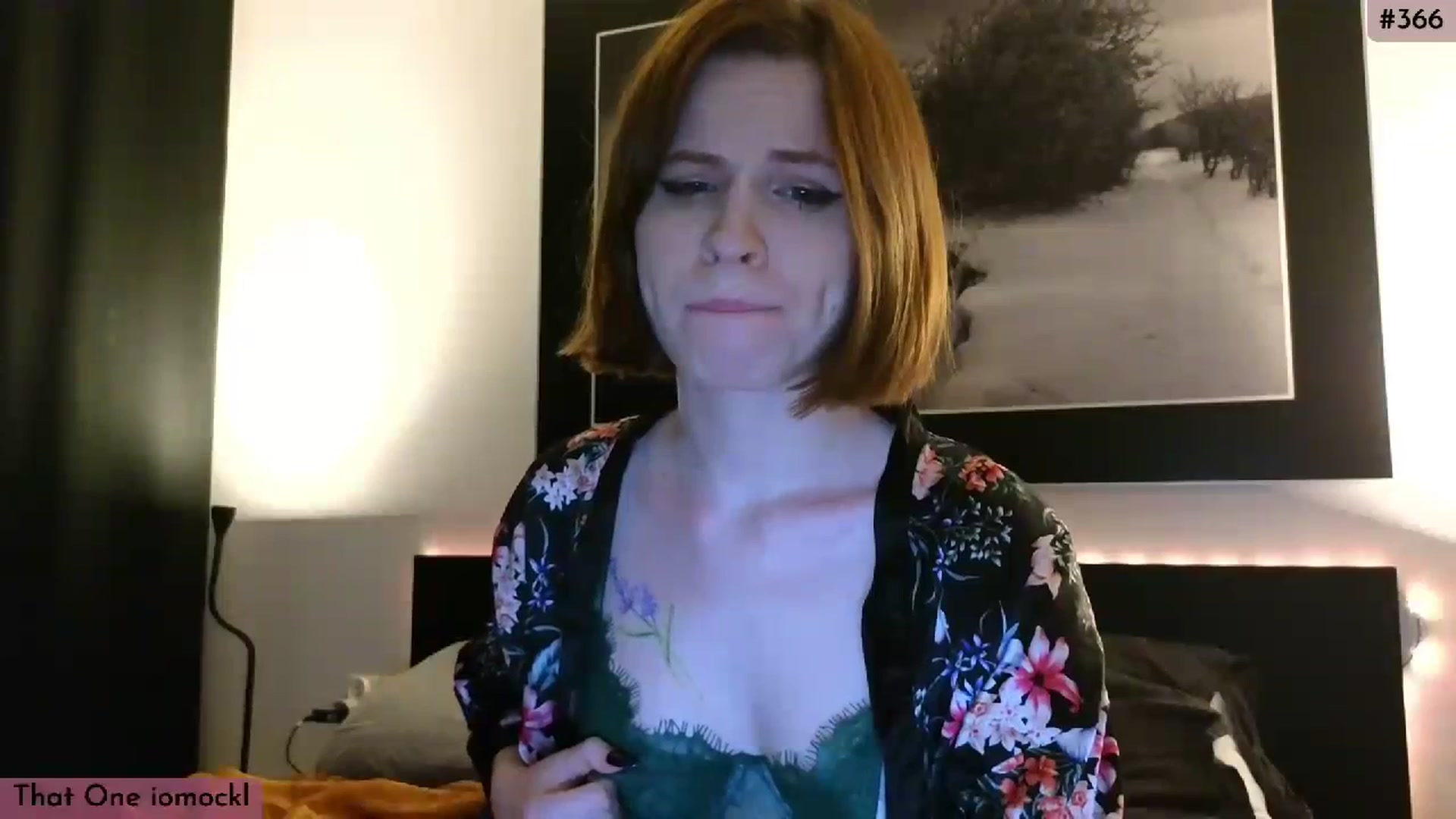 Gallery image thumbnail from Yuri_elfie's myfreecams stream on, 12/02/2023, 03:59 image 12 of 20