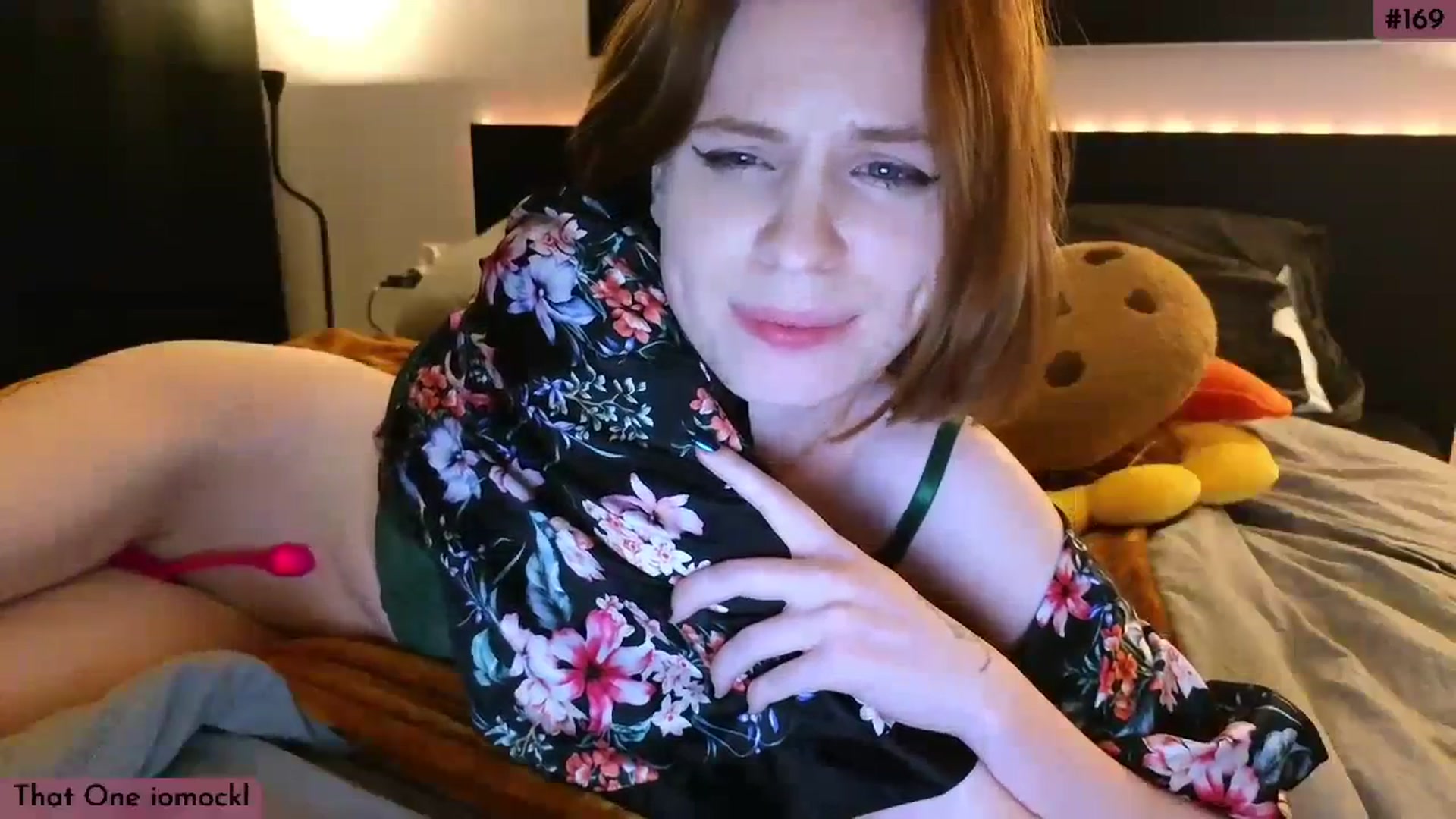 Gallery image thumbnail from Yuri_elfie's myfreecams stream on, 12/02/2023, 04:59 image 8 of 20
