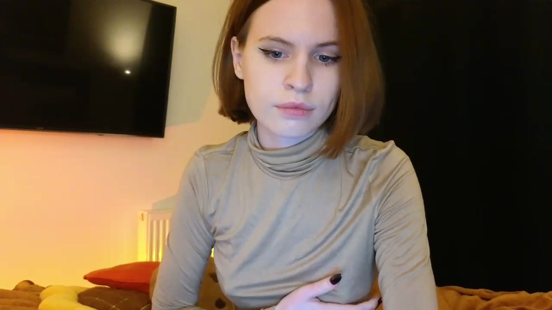 Gallery image thumbnail from Yuri_elfie's myfreecams stream on, 12/03/2023, 03:42 image 3 of 20