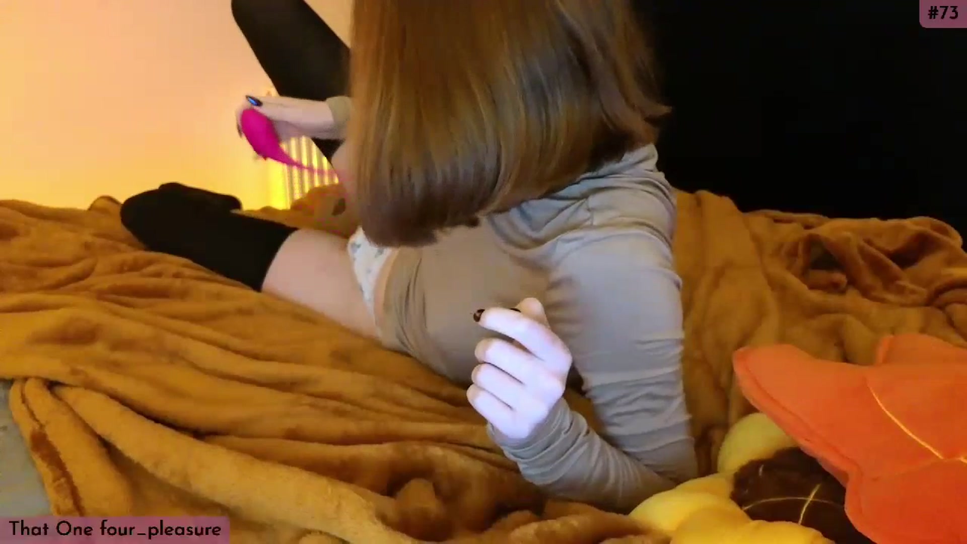 Gallery image thumbnail from Yuri_elfie's myfreecams stream on, 12/03/2023, 03:42 image 16 of 20