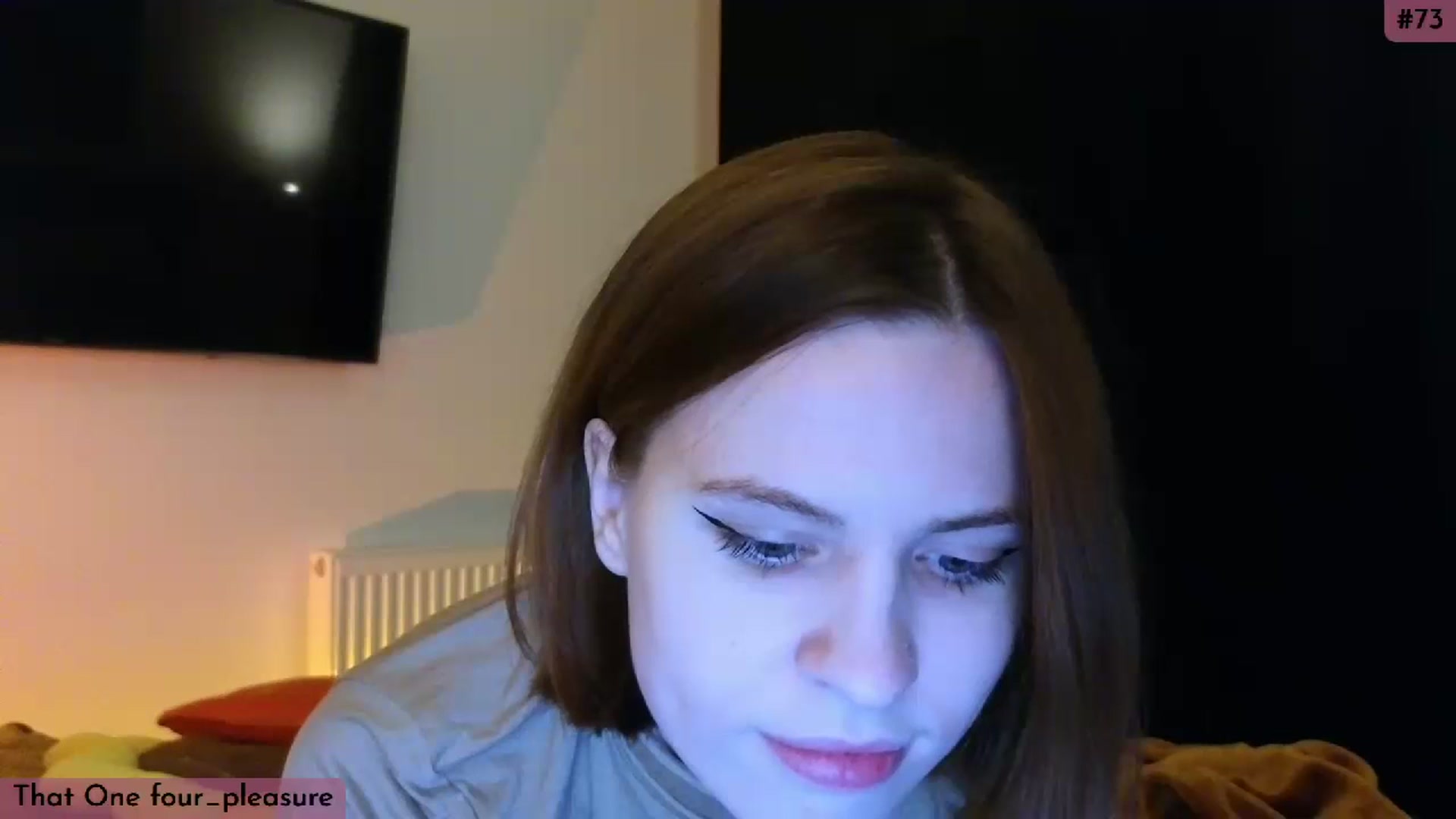 Gallery image thumbnail from Yuri_elfie's myfreecams stream on, 12/03/2023, 03:42 image 15 of 20