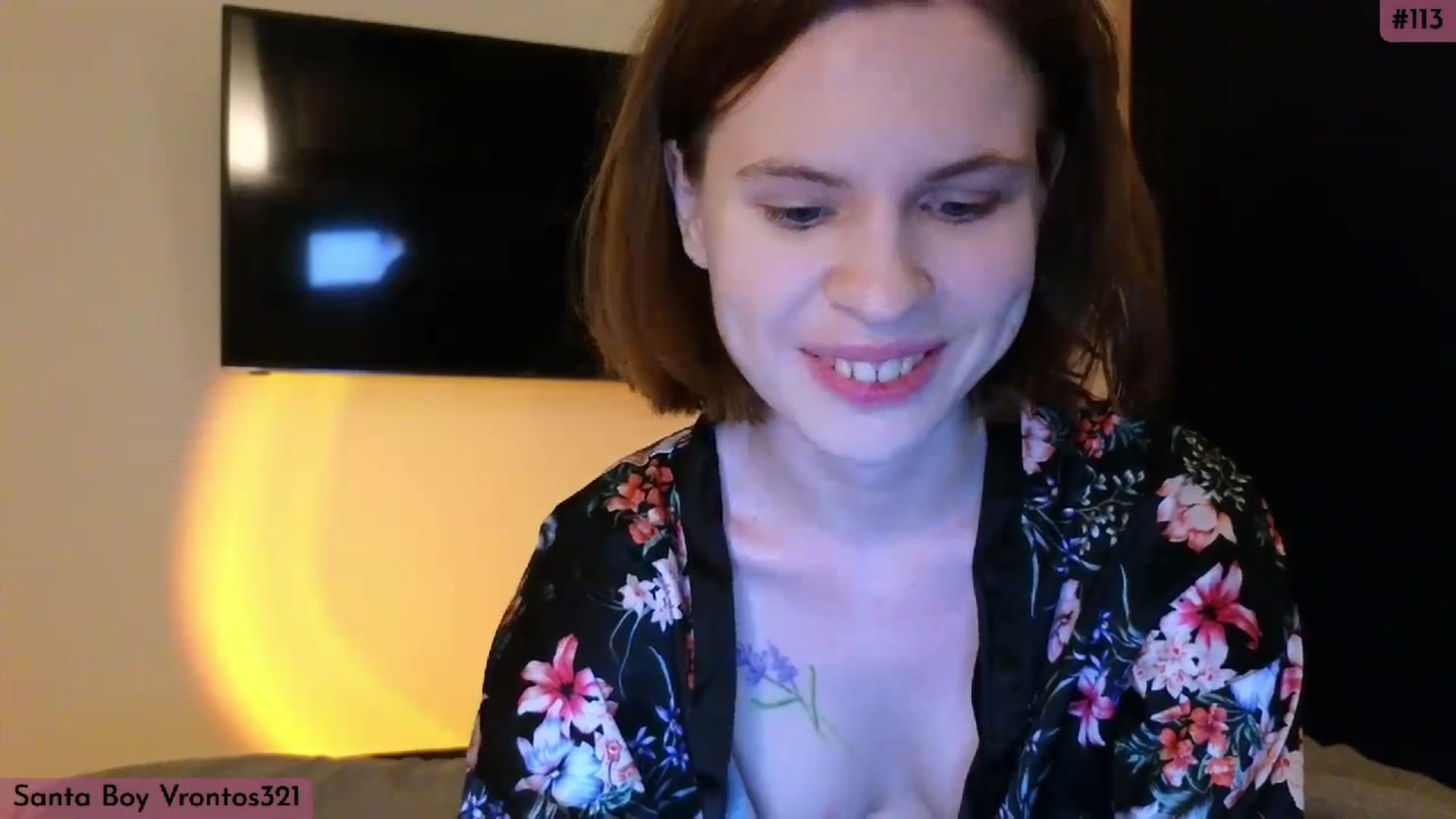 Gallery image thumbnail from Yuri_elfie's myfreecams stream on, 12/09/2023, 06:50 image 10 of 20