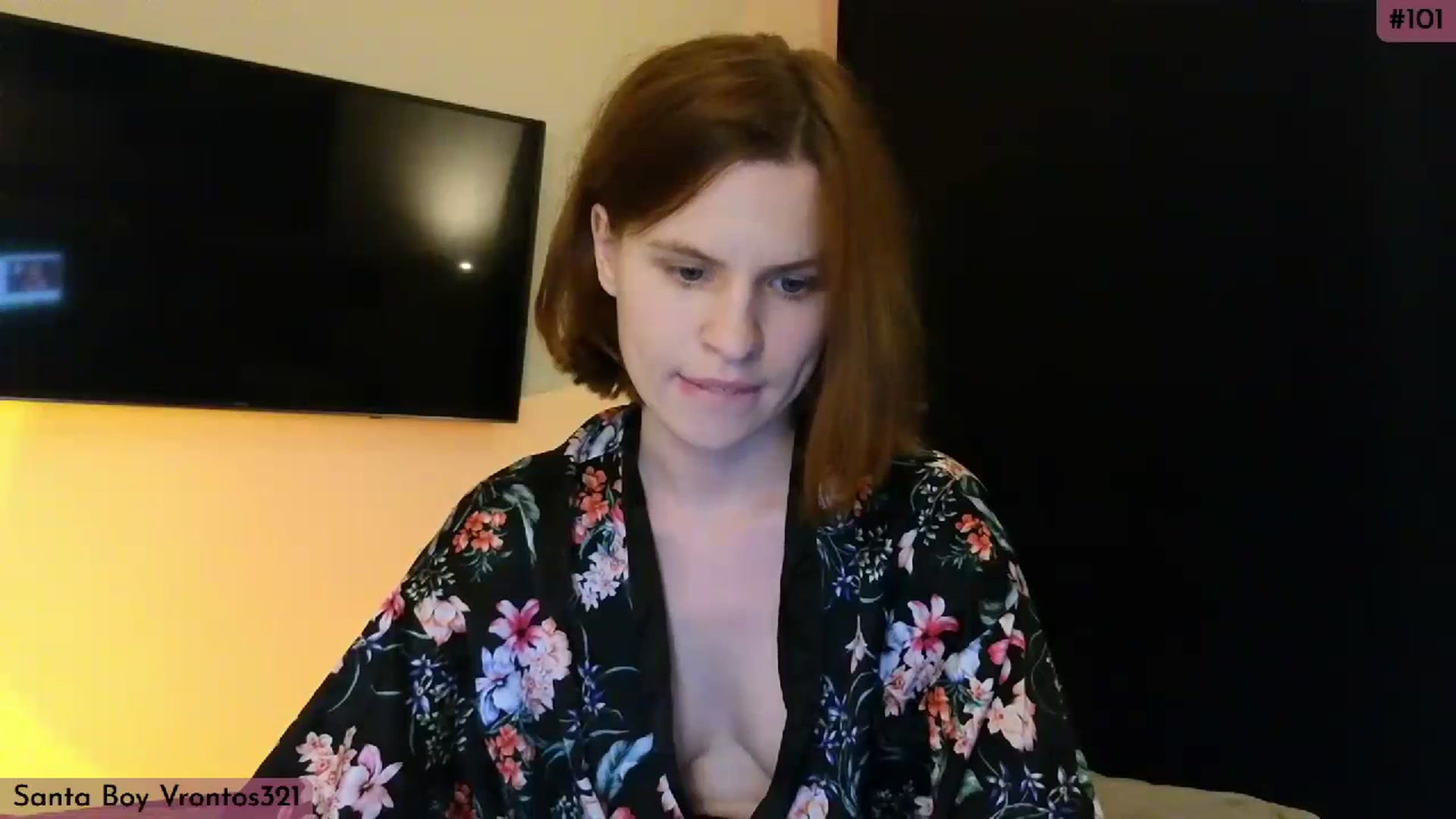 Gallery image thumbnail from Yuri_elfie's myfreecams stream on, 12/09/2023, 07:14 image 15 of 20