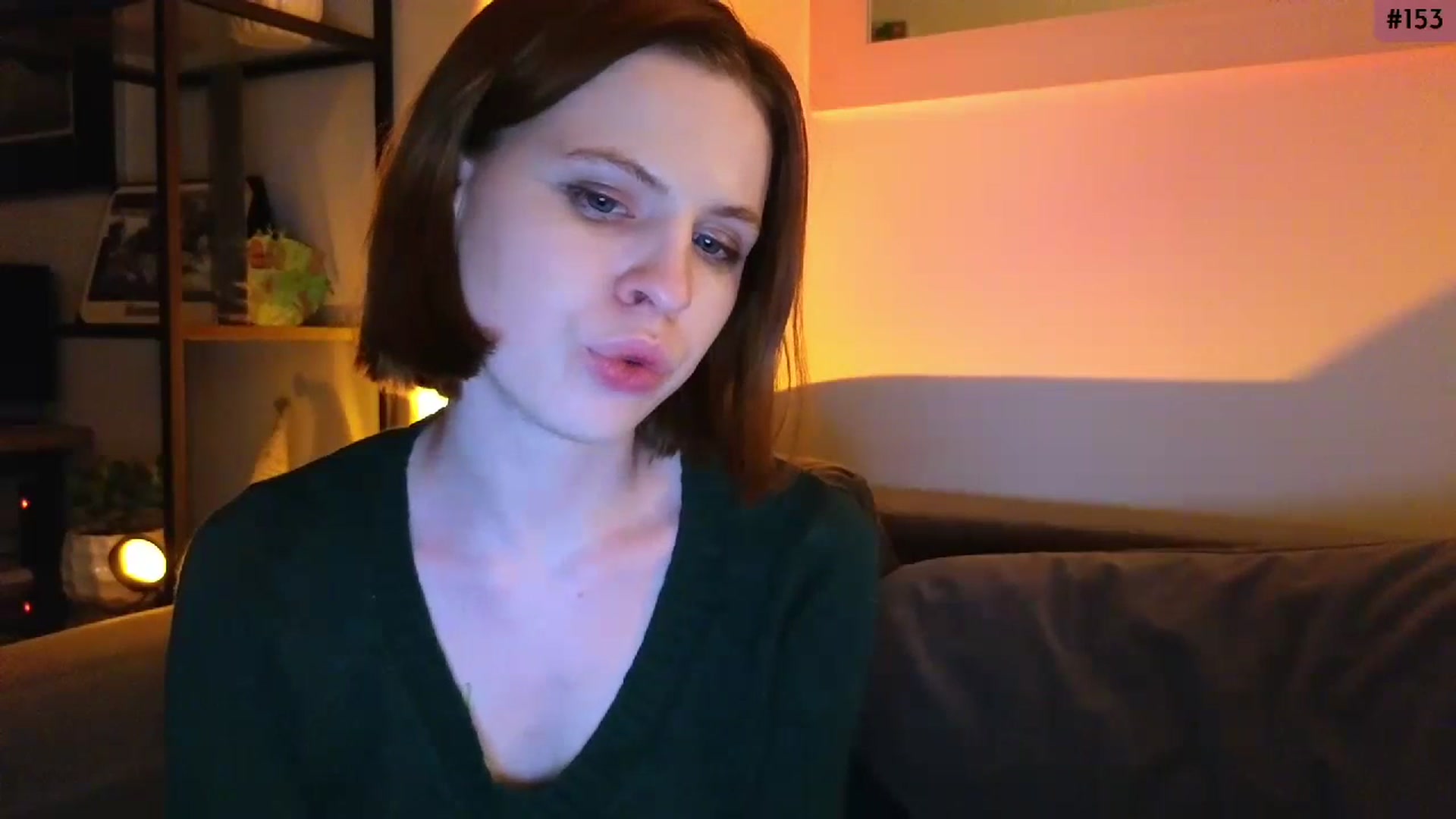 Gallery image thumbnail from Yuri_elfie's myfreecams stream on, 12/13/2023, 03:04 image 11 of 20