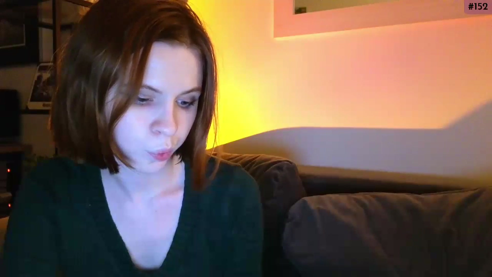 Gallery image thumbnail from Yuri_elfie's myfreecams stream on, 12/13/2023, 03:04 image 17 of 20
