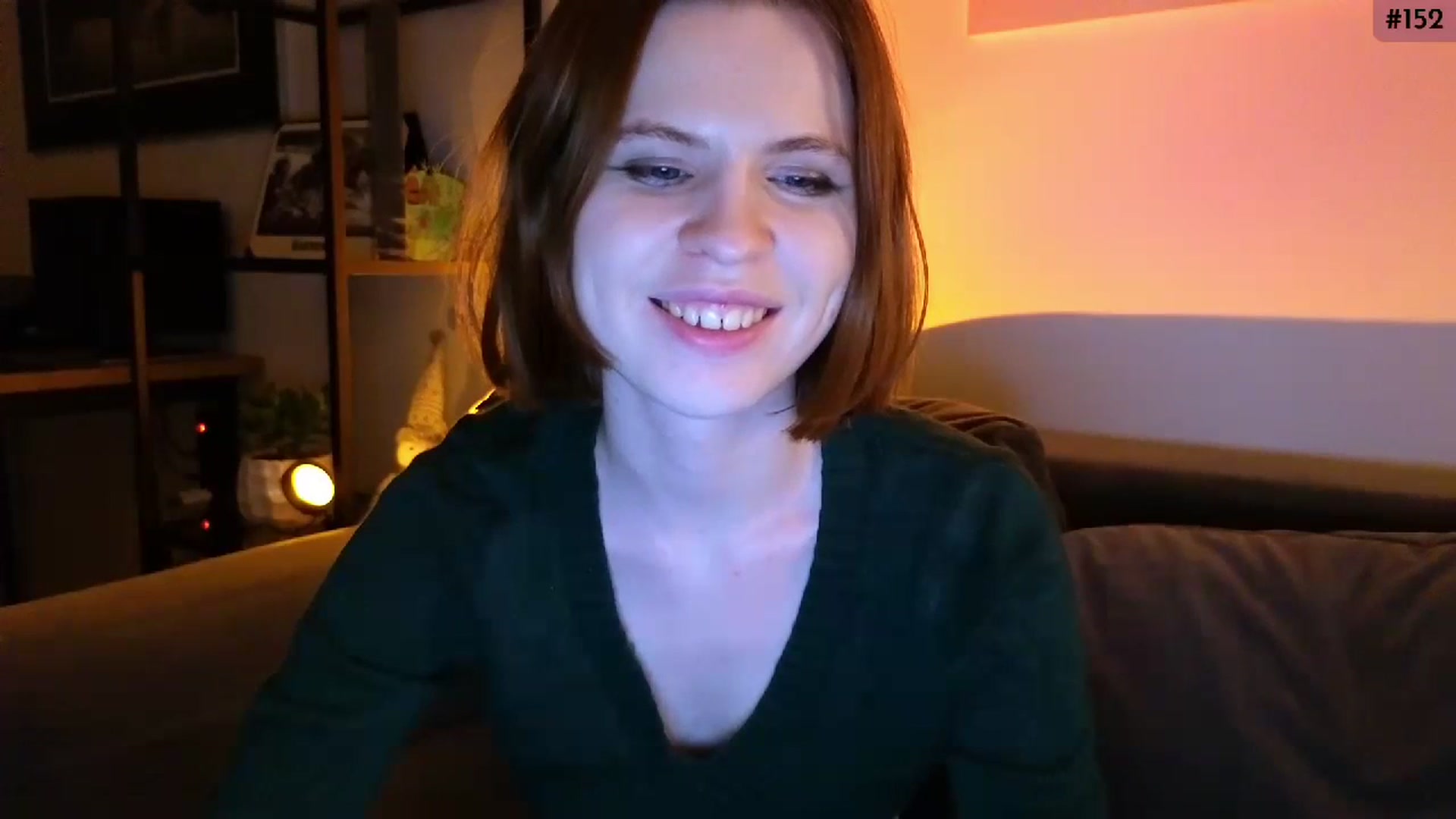 Gallery image thumbnail from Yuri_elfie's myfreecams stream on, 12/13/2023, 03:28 image 4 of 20