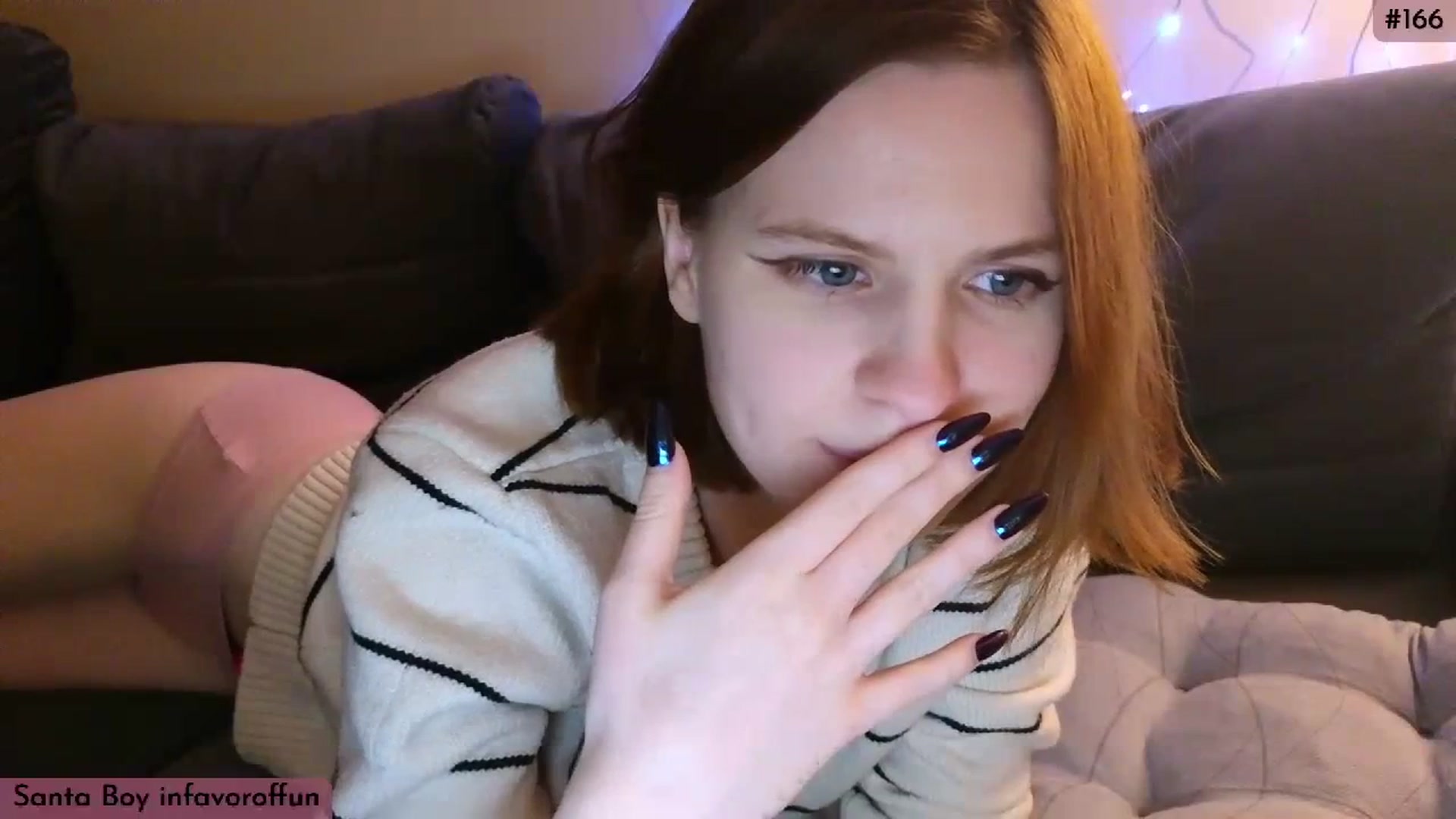 Gallery image thumbnail from Yuri_elfie's myfreecams stream on, 12/17/2023, 02:18 image 14 of 20