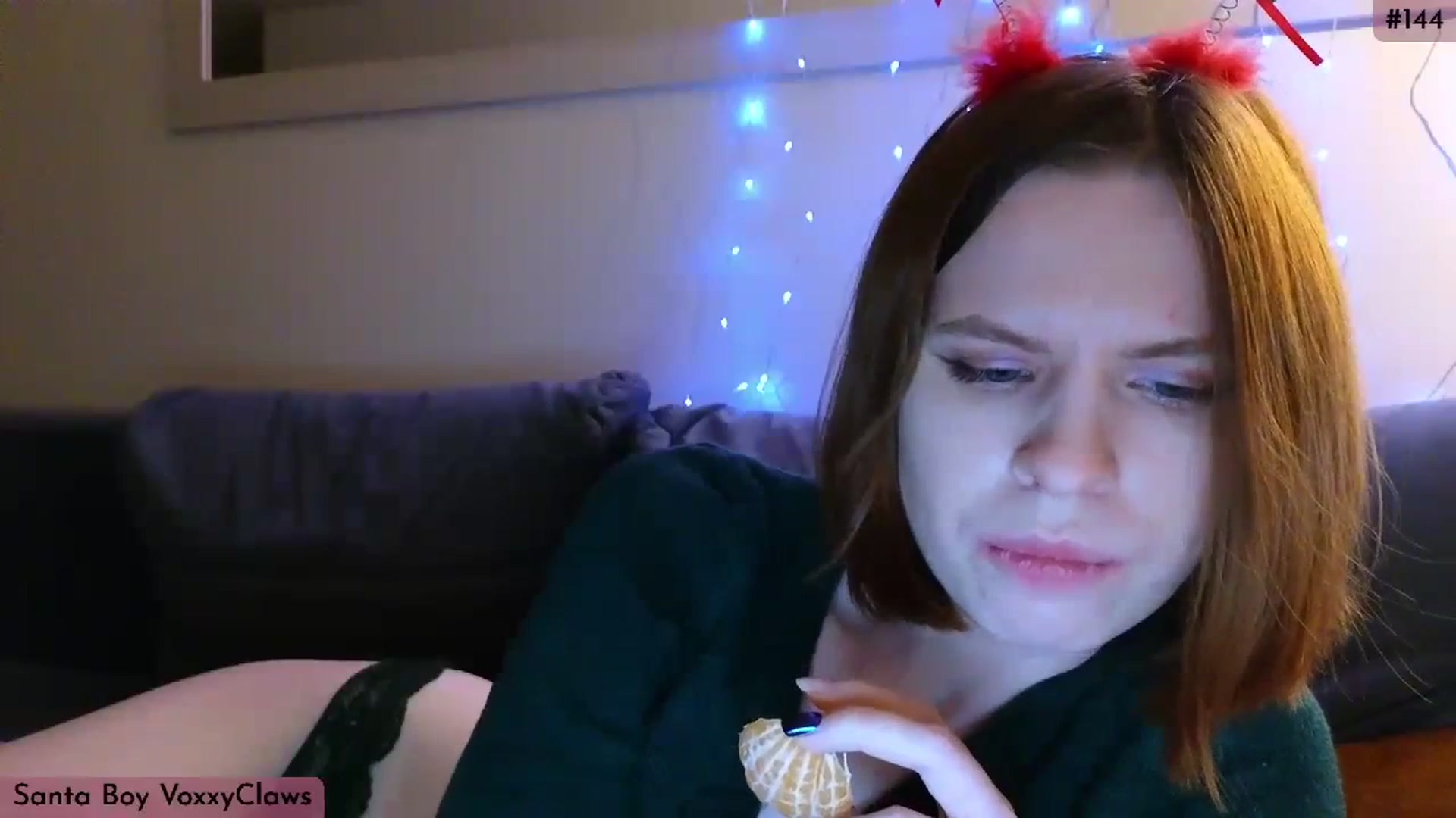 Gallery image thumbnail from Yuri_elfie's myfreecams stream on, 12/25/2023, 03:53 image 11 of 20