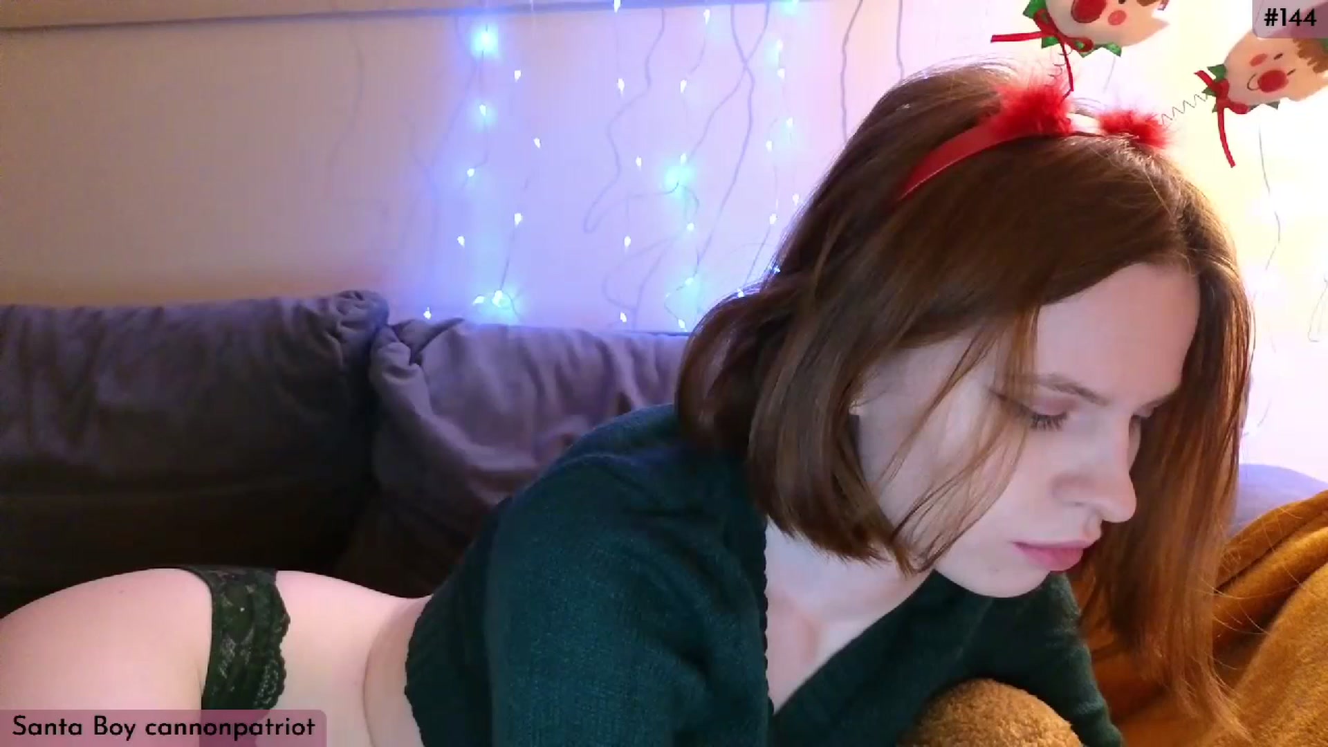 Gallery image thumbnail from Yuri_elfie's myfreecams stream on, 12/25/2023, 03:53 image 1 of 20