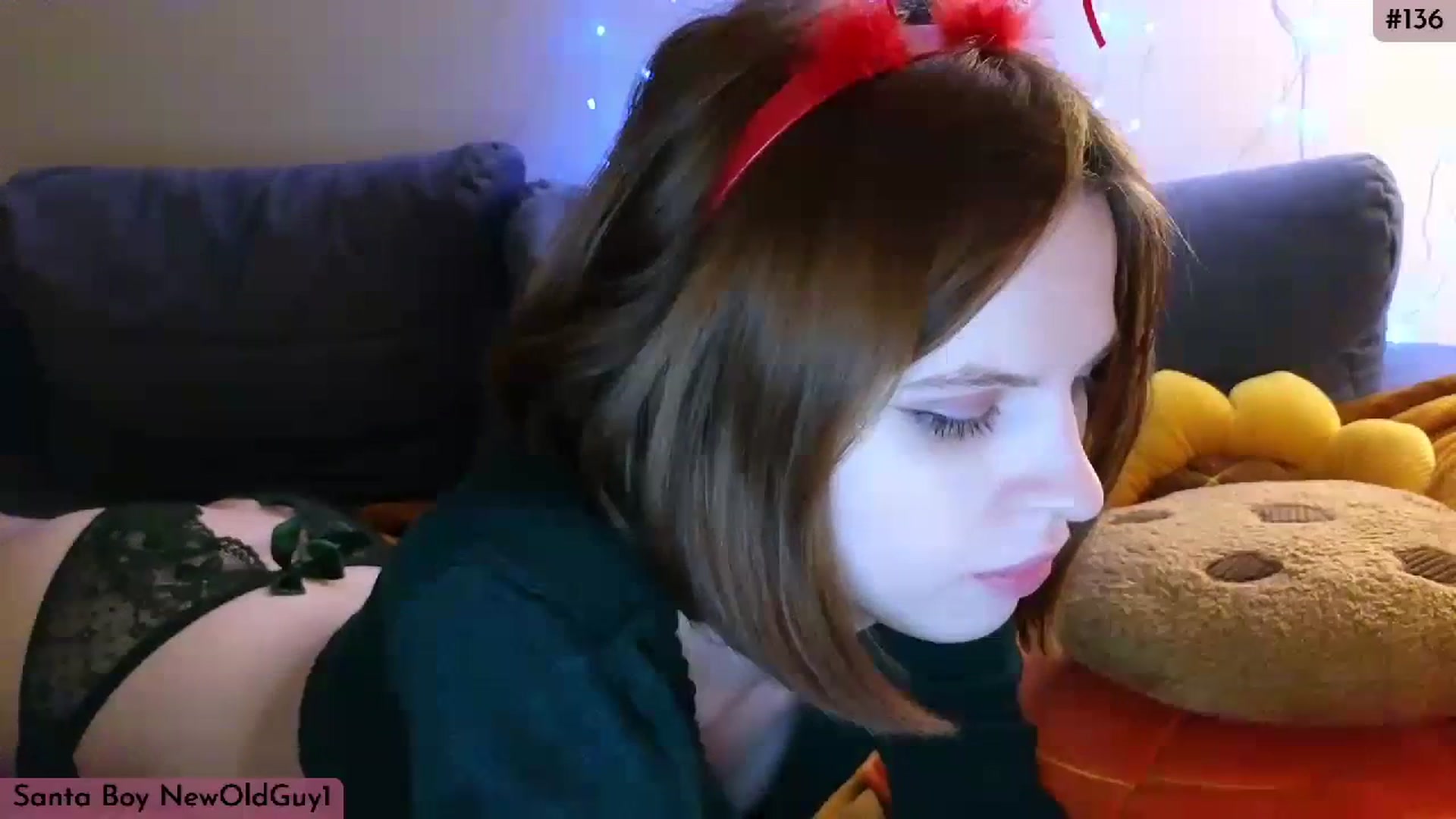 Gallery image thumbnail from Yuri_elfie's myfreecams stream on, 12/25/2023, 05:28 image 20 of 20