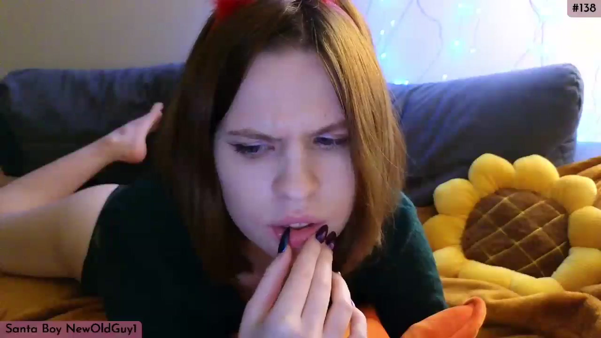 Gallery image thumbnail from Yuri_elfie's myfreecams stream on, 12/25/2023, 05:28 image 15 of 20