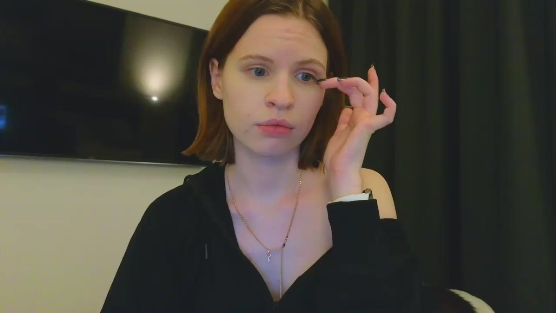 Gallery image thumbnail from Yuri_elfie's myfreecams stream on, 02/05/2024, 04:42 image 8 of 20