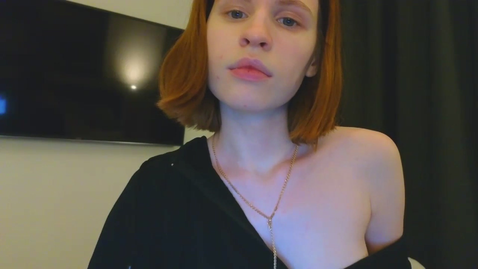 Gallery image thumbnail from Yuri_elfie's myfreecams stream on, 02/05/2024, 04:42 image 17 of 20