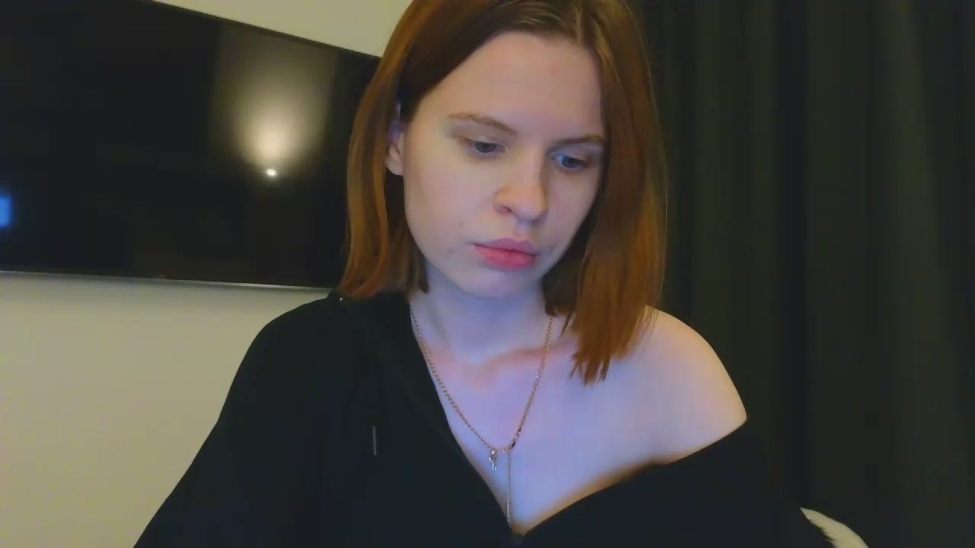 Gallery image thumbnail from Yuri_elfie's myfreecams stream on, 02/05/2024, 04:42 image 7 of 20