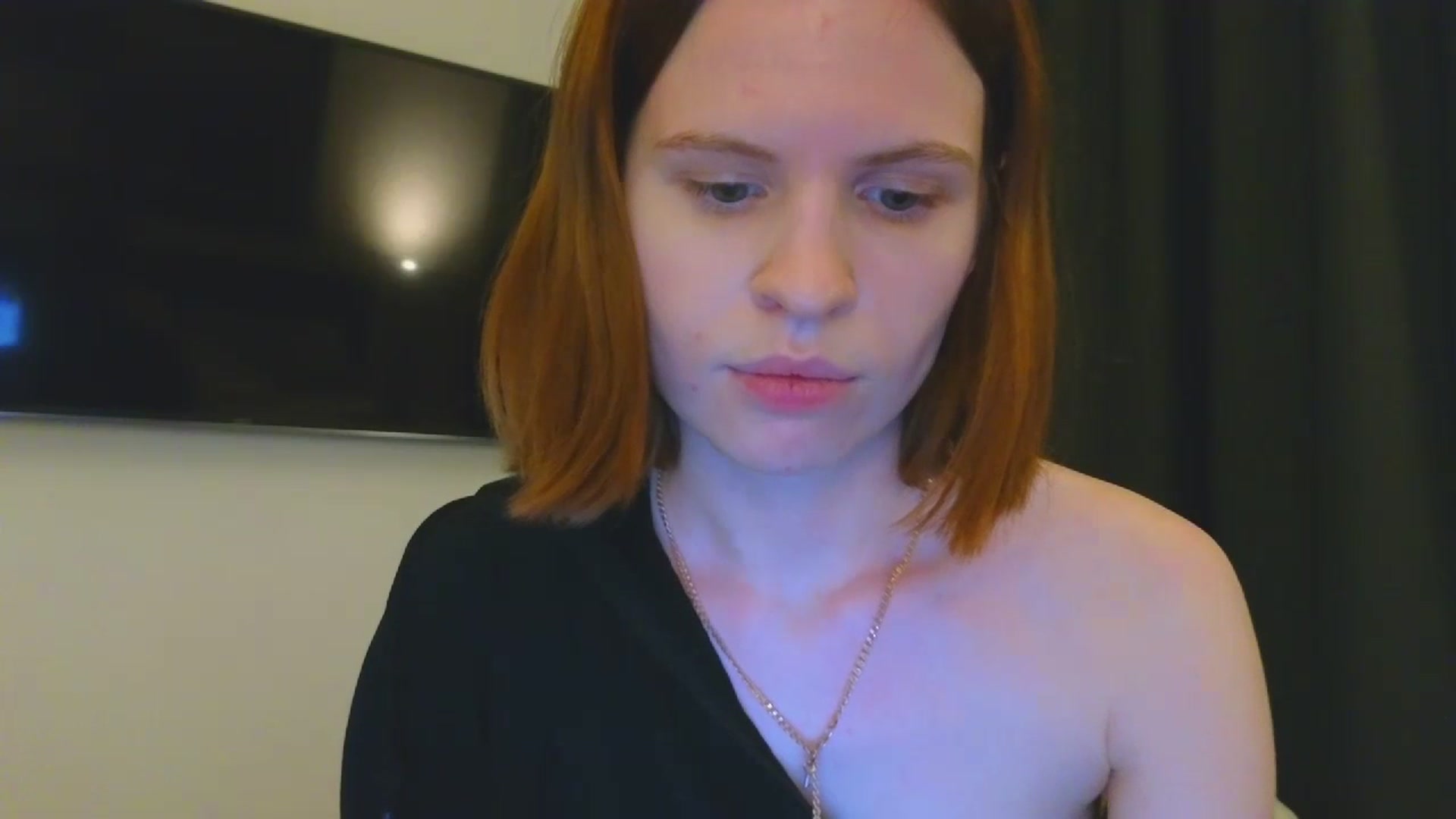 Gallery image thumbnail from Yuri_elfie's myfreecams stream on, 02/05/2024, 04:42 image 18 of 20