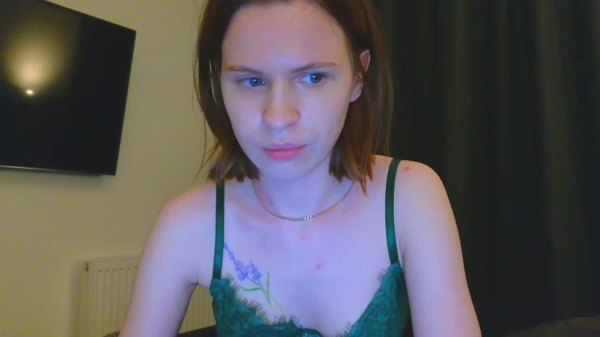 Gallery image thumbnail from Yuri_elfie's myfreecams stream on, 02/20/2024, 05:05 image 14 of 20