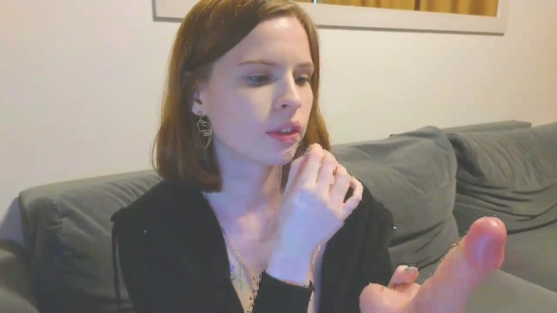 Gallery image thumbnail from Yuri_elfie's myfreecams stream on, 03/07/2024, 06:35 image 18 of 20