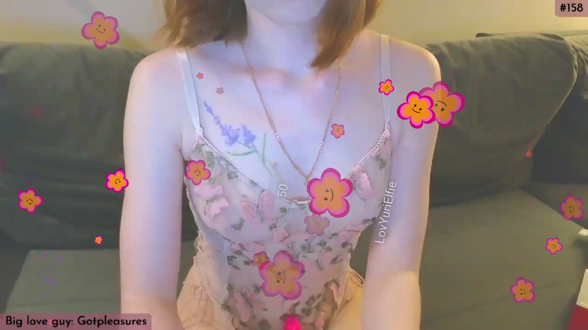 Gallery image thumbnail from Yuri_elfie's myfreecams stream on, 03/19/2024, 02:57 image 4 of 20