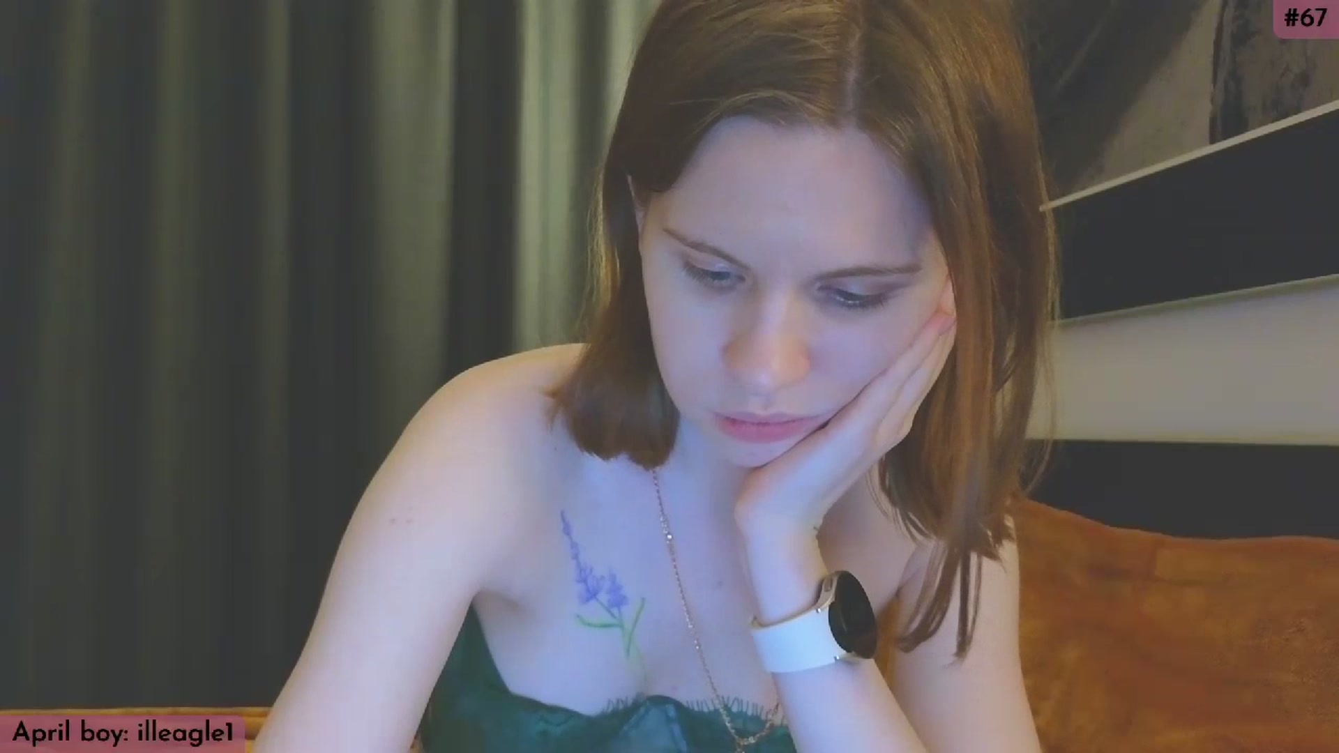 Gallery image thumbnail from Yuri_elfie's myfreecams stream on, 04/08/2024, 02:14 image 18 of 20