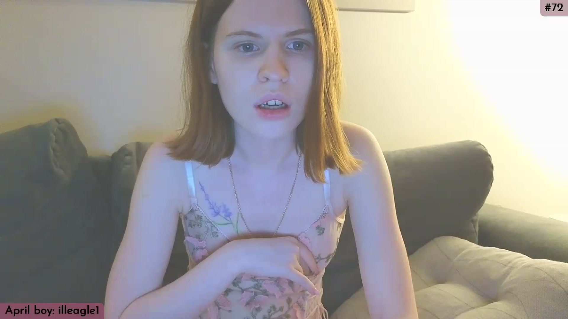 Gallery image thumbnail from Yuri_elfie's myfreecams stream on, 04/10/2024, 04:21 image 3 of 20
