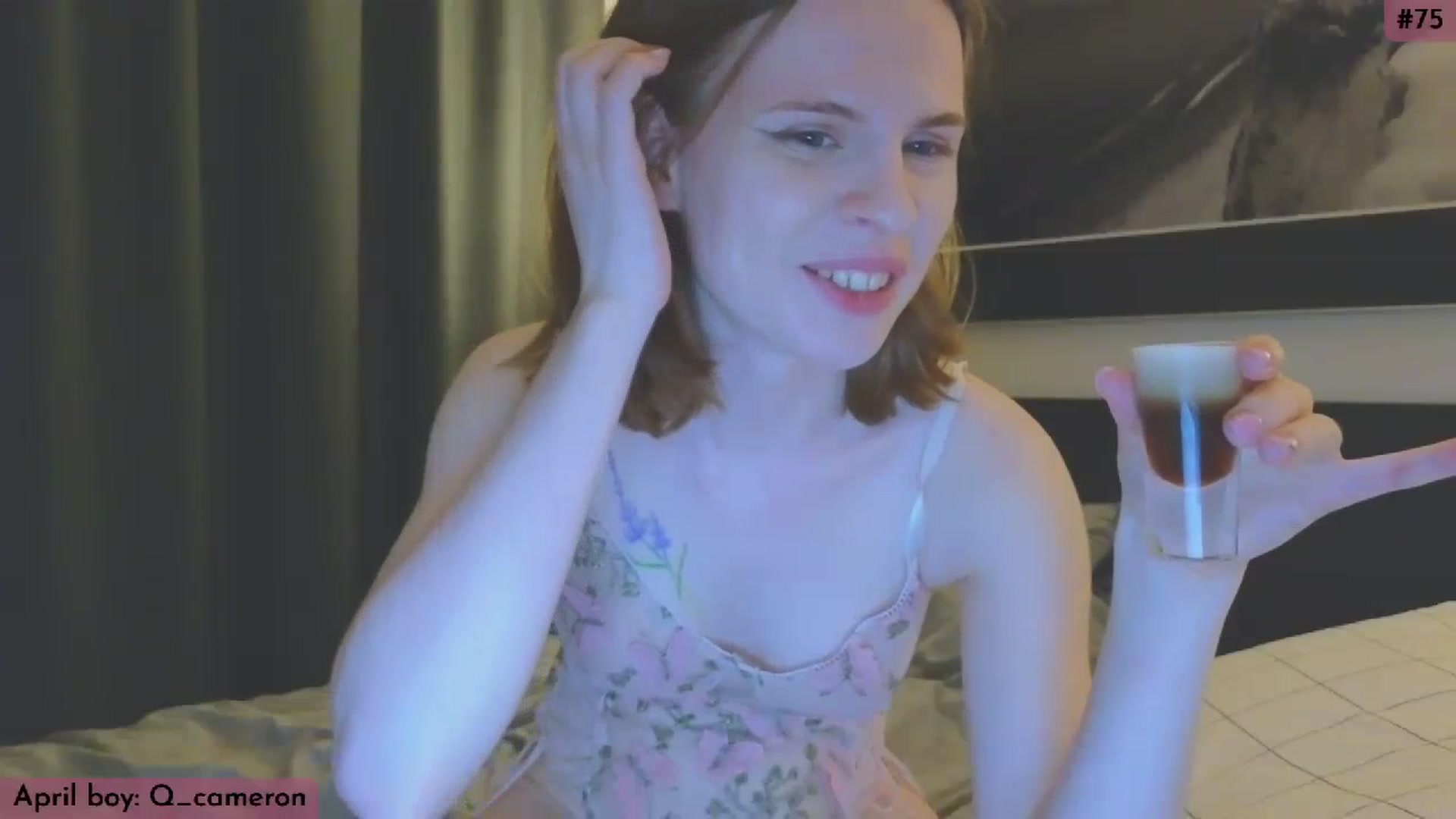 Gallery image thumbnail from Yuri_elfie's myfreecams stream on, 04/21/2024, 03:00 image 9 of 20