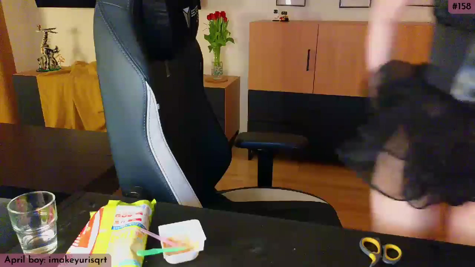 Gallery image thumbnail from Yuri_elfie's myfreecams stream on, 05/04/2024, 02:16 image 1 of 20