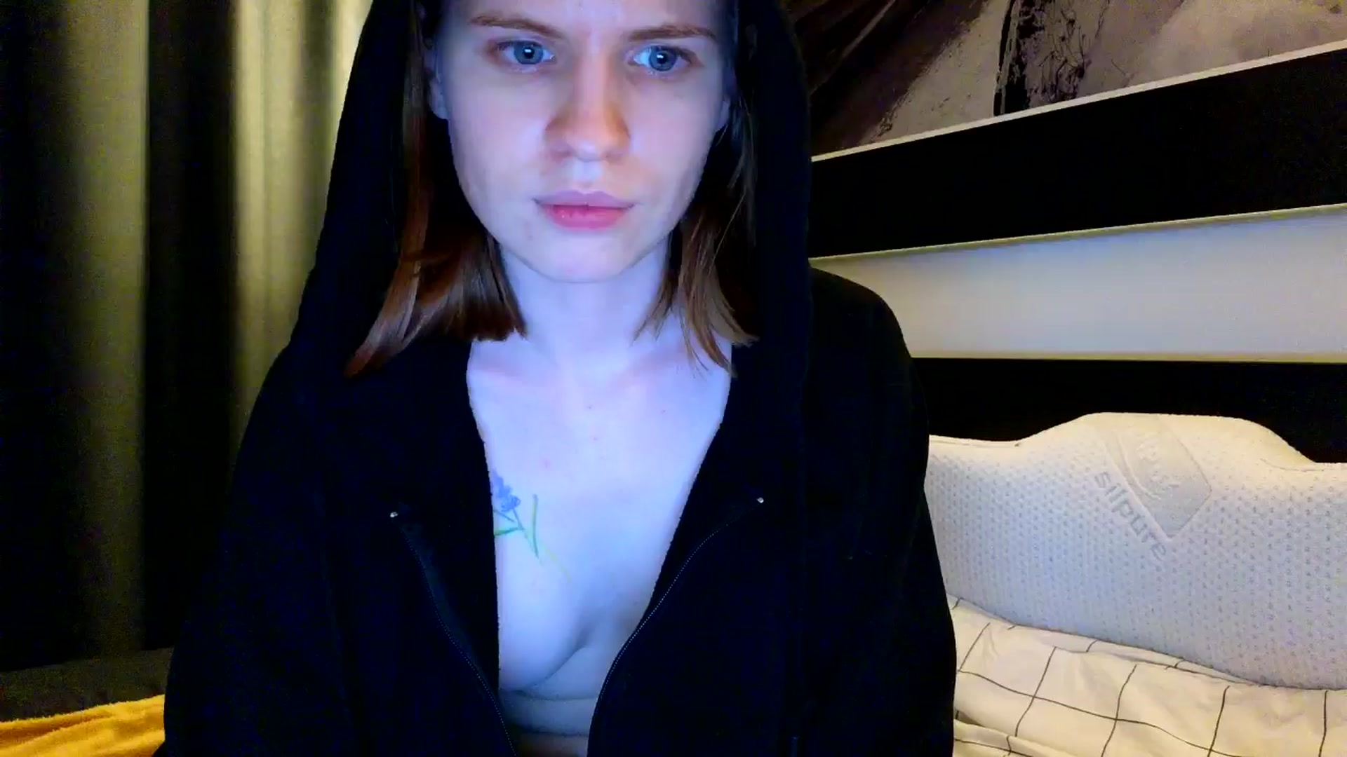 Gallery image thumbnail from Yuri_elfie's myfreecams stream on, 05/05/2024, 02:36 image 11 of 20