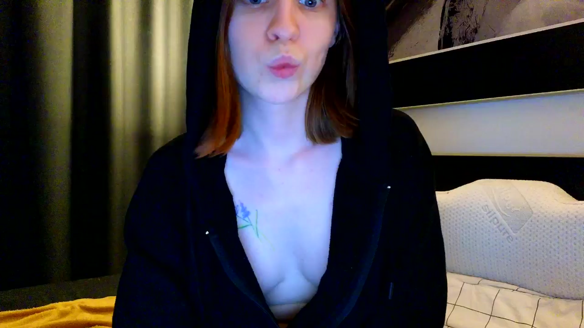 Gallery image thumbnail from Yuri_elfie's myfreecams stream on, 05/05/2024, 02:36 image 2 of 20