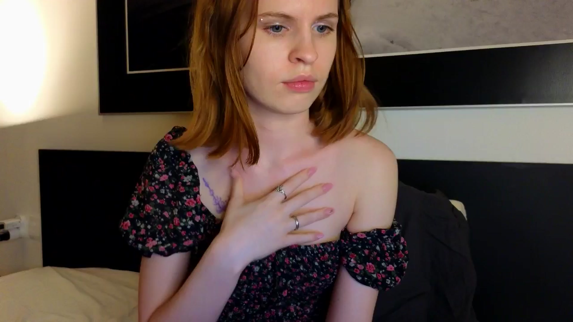 Gallery image thumbnail from Yuri_elfie's myfreecams stream on, 05/09/2024, 04:15 image 20 of 20