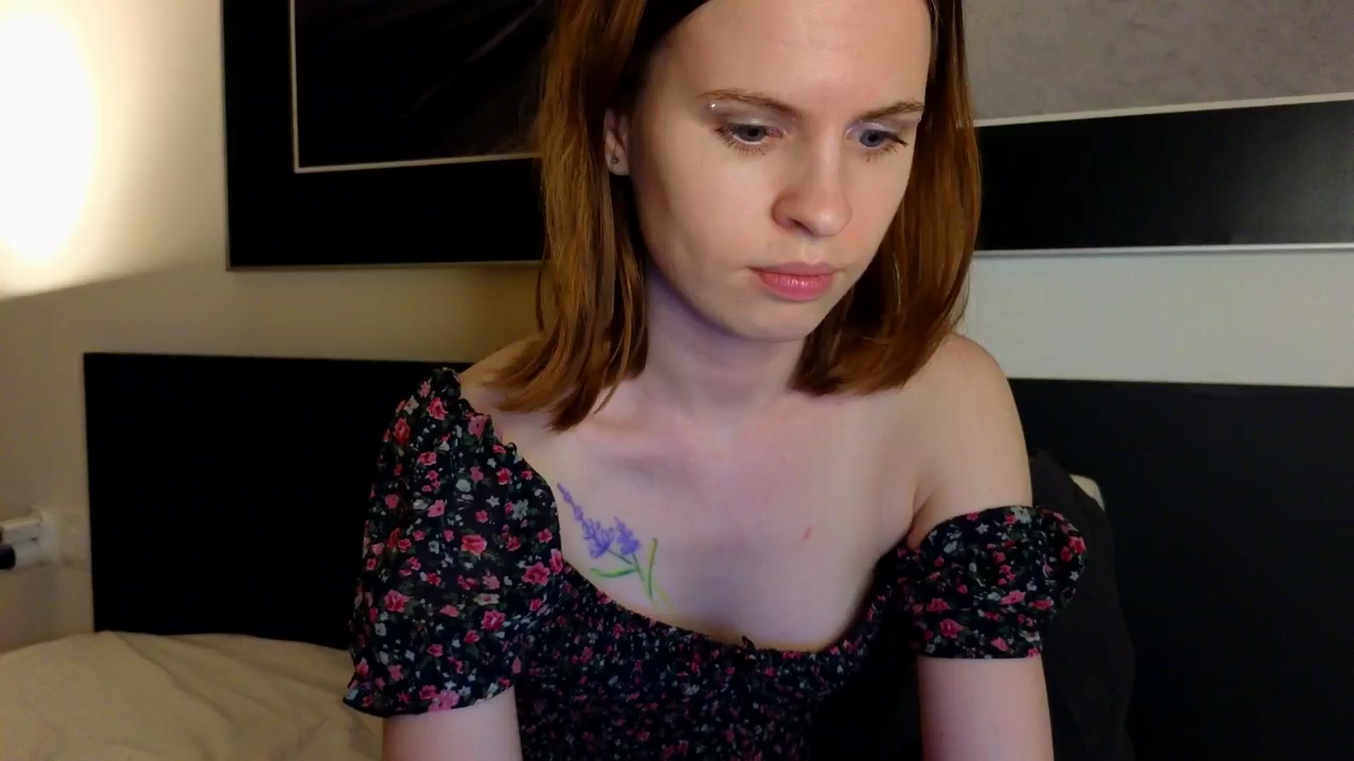 Gallery image thumbnail from Yuri_elfie's myfreecams stream on, 05/09/2024, 04:15 image 16 of 20
