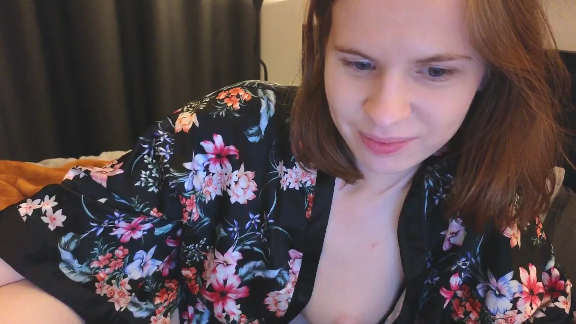 Gallery image thumbnail from Yuri_elfie's myfreecams stream on, 05/10/2024, 20:30 image 19 of 20