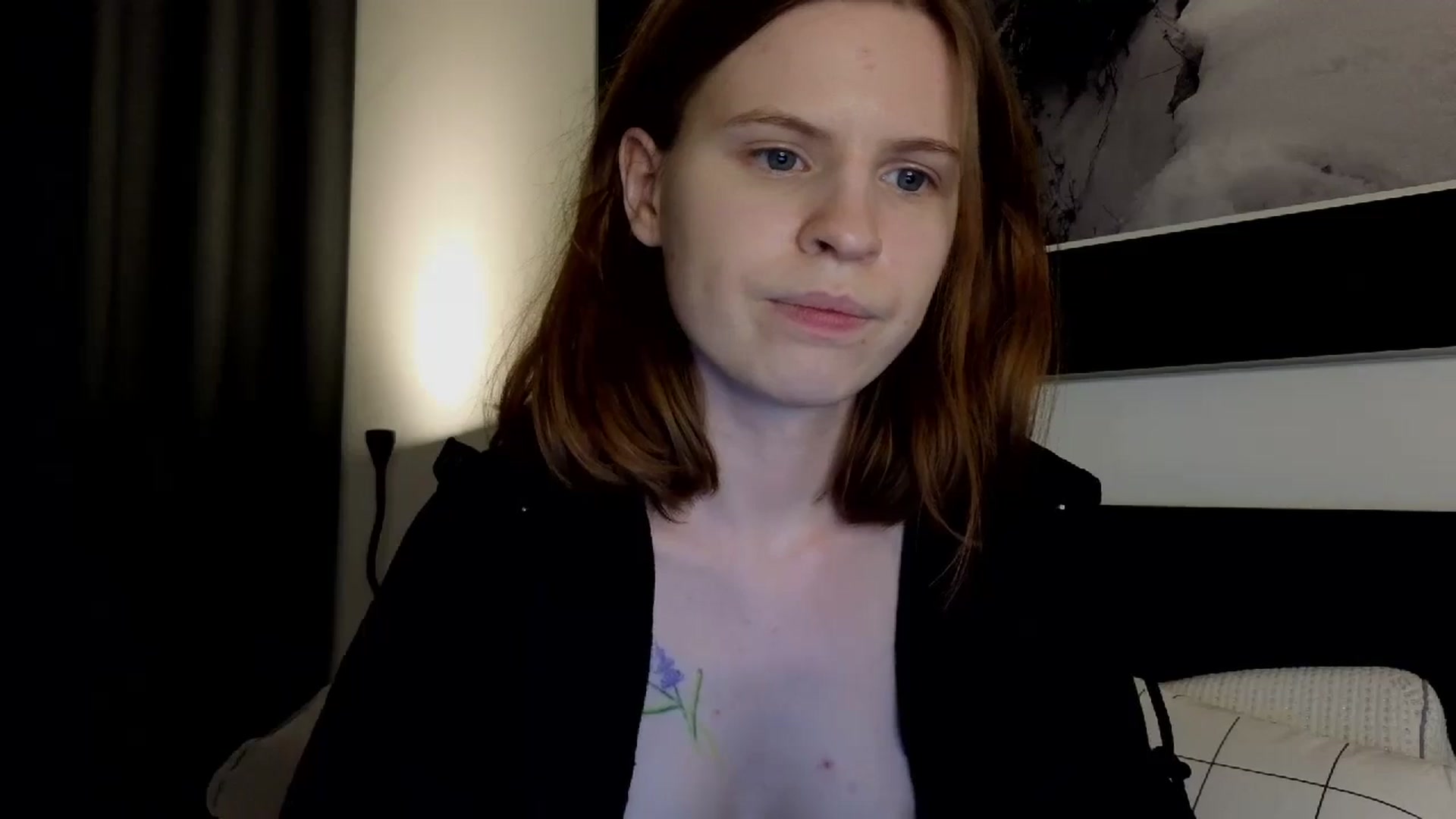 Gallery image thumbnail from Yuri_elfie's myfreecams stream on, 06/06/2024, 05:01 image 7 of 20
