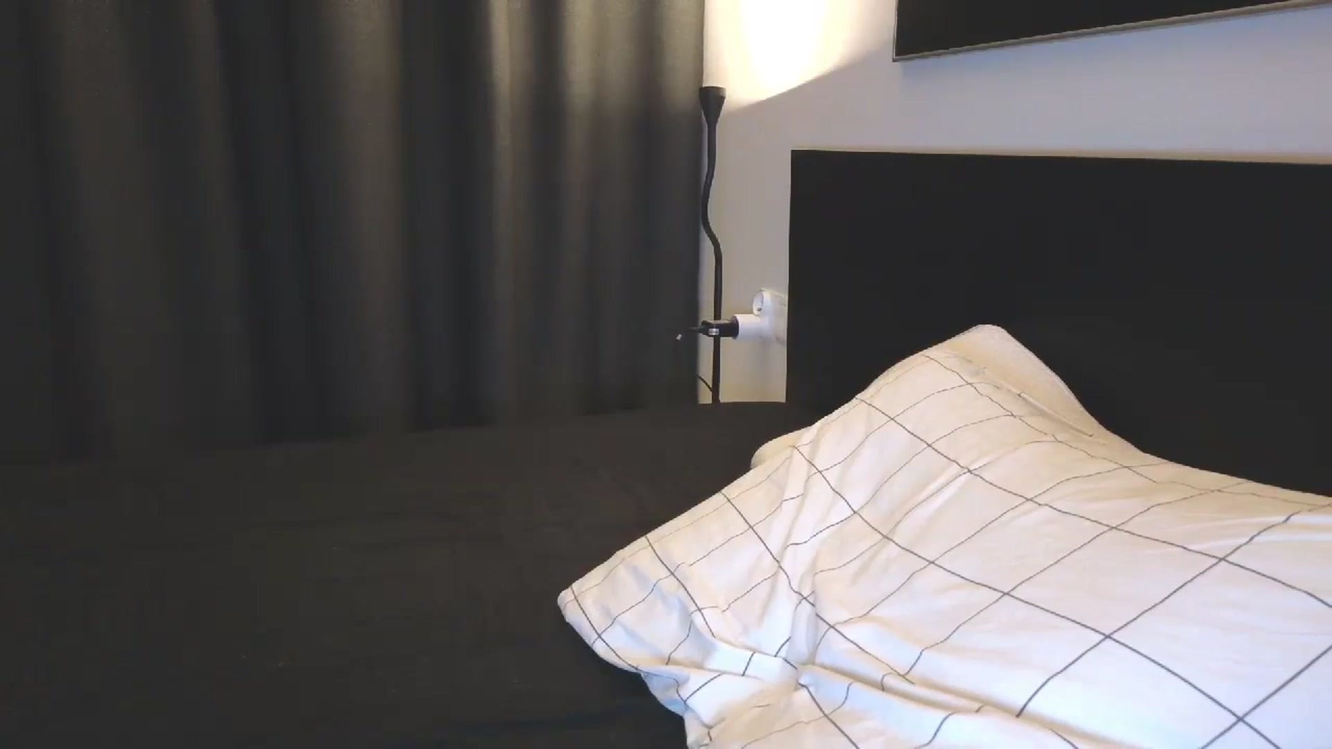 Gallery image thumbnail from Yuri_elfie's myfreecams stream on, 06/12/2024, 05:16 image 4 of 20