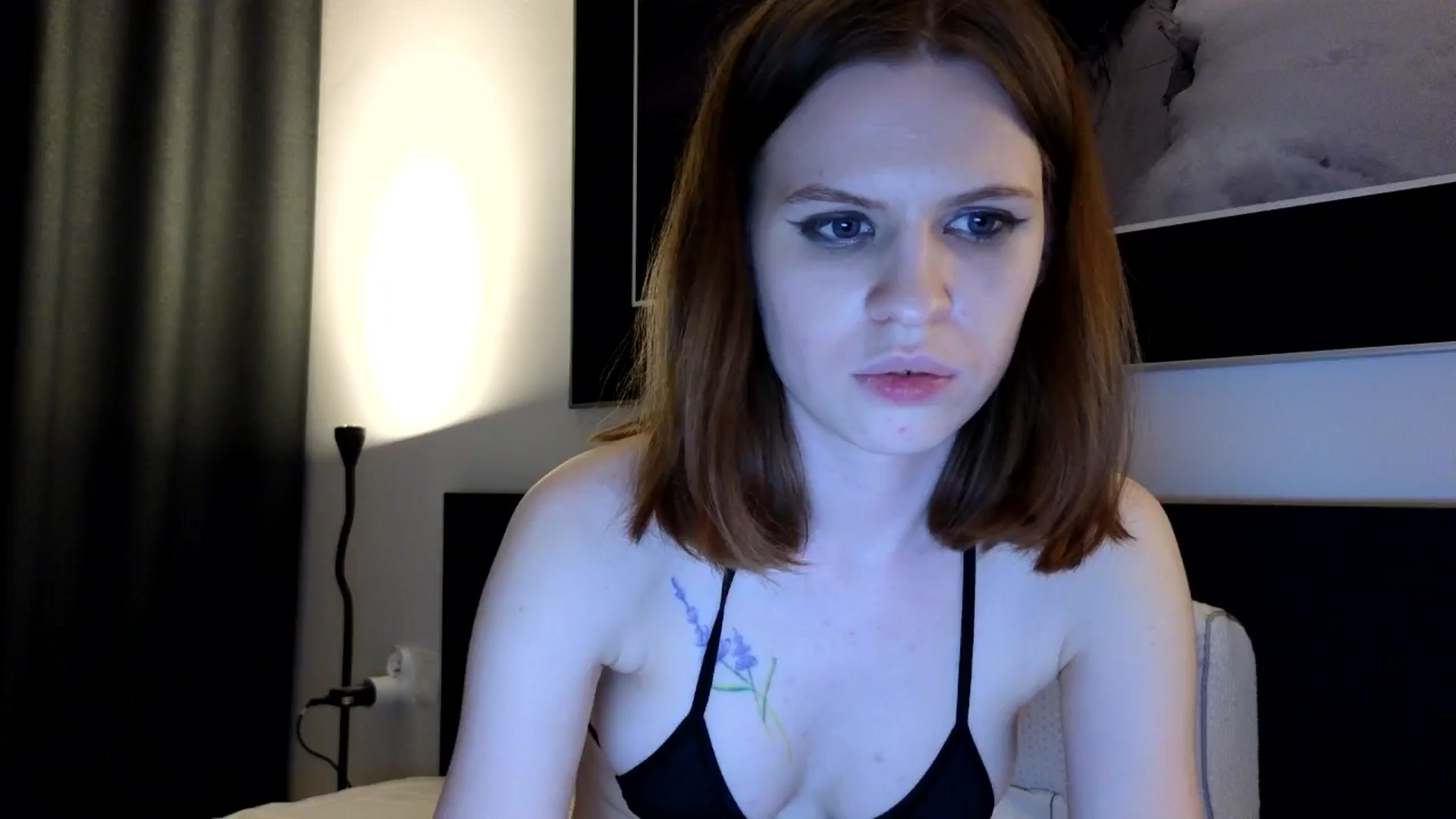 Gallery image thumbnail from Yuri_elfie's myfreecams stream on, 06/21/2024, 06:23 image 19 of 20