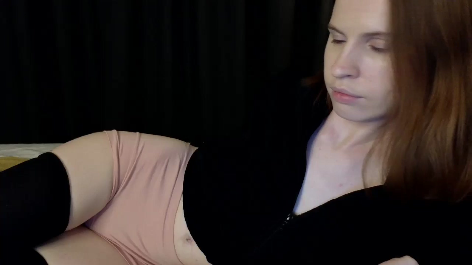 Gallery image thumbnail from Yuri_elfie's myfreecams stream on, 06/23/2024, 24:04 image 11 of 20