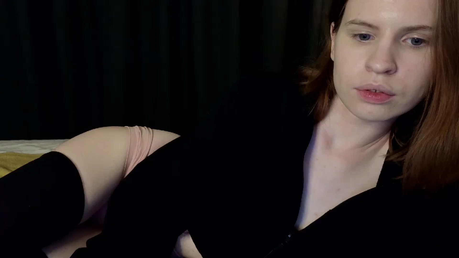 Gallery image thumbnail from Yuri_elfie's myfreecams stream on, 06/23/2024, 24:04 image 12 of 20