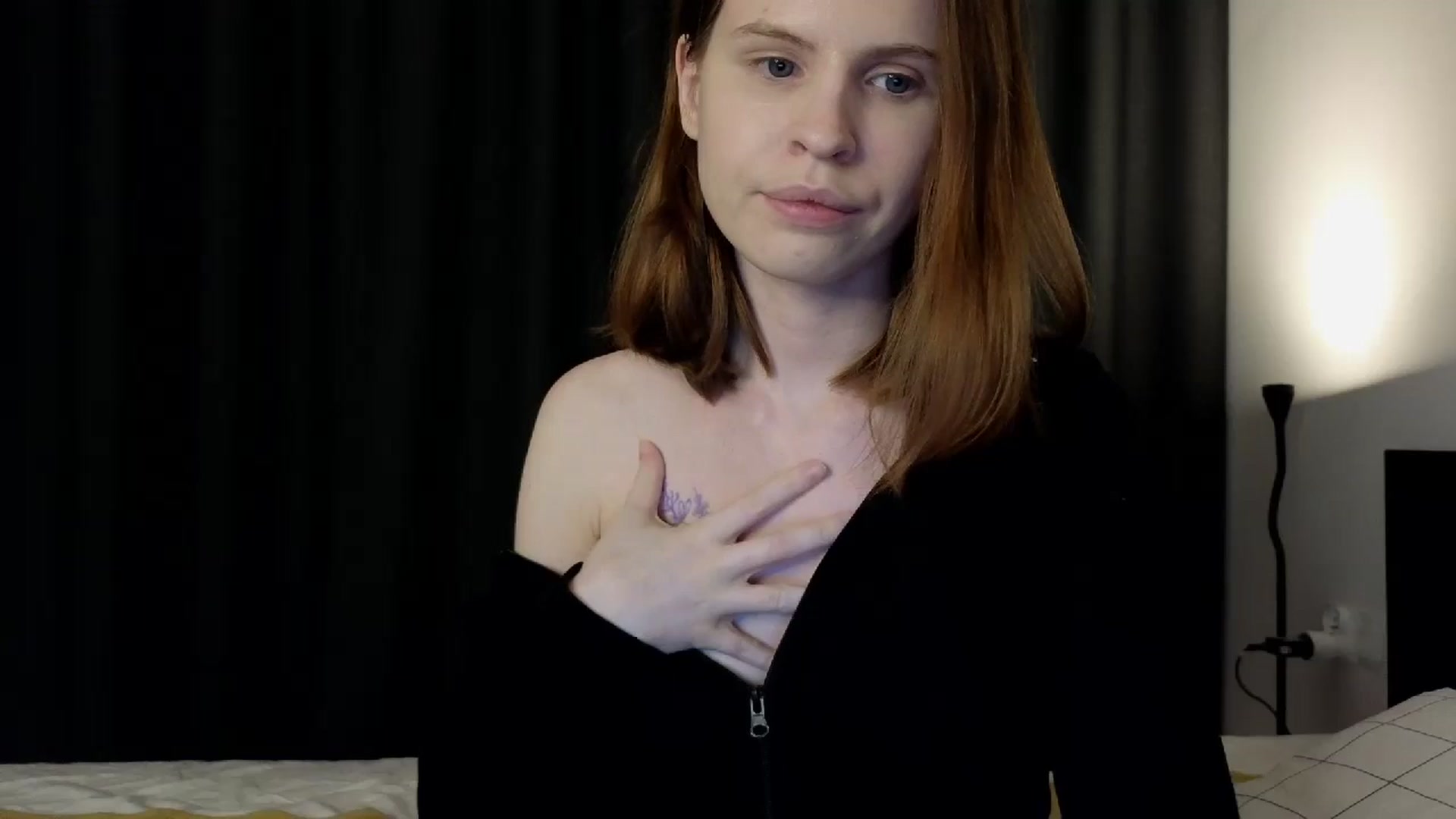 Gallery image thumbnail from Yuri_elfie's myfreecams stream on, 06/23/2024, 03:40 image 1 of 20