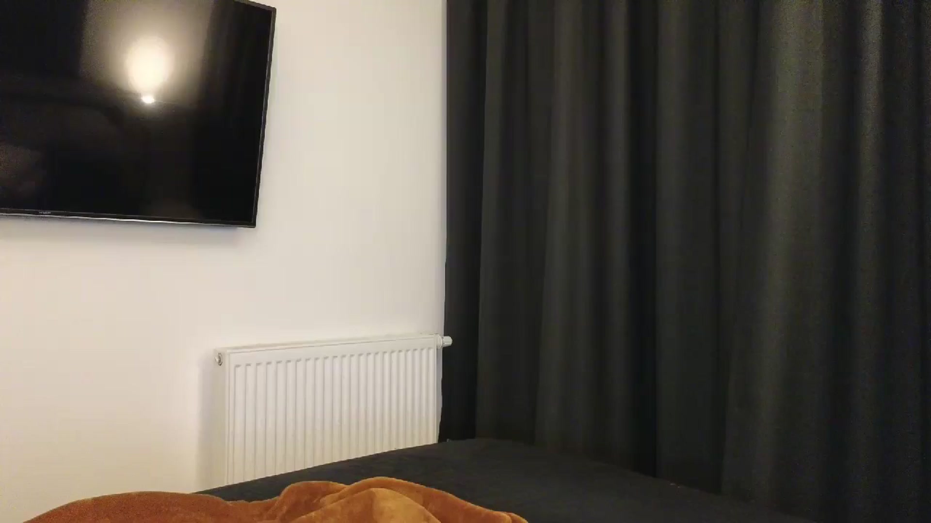 Gallery image thumbnail from Yuri_elfie's myfreecams stream on, 06/26/2024, 05:04 image 1 of 20