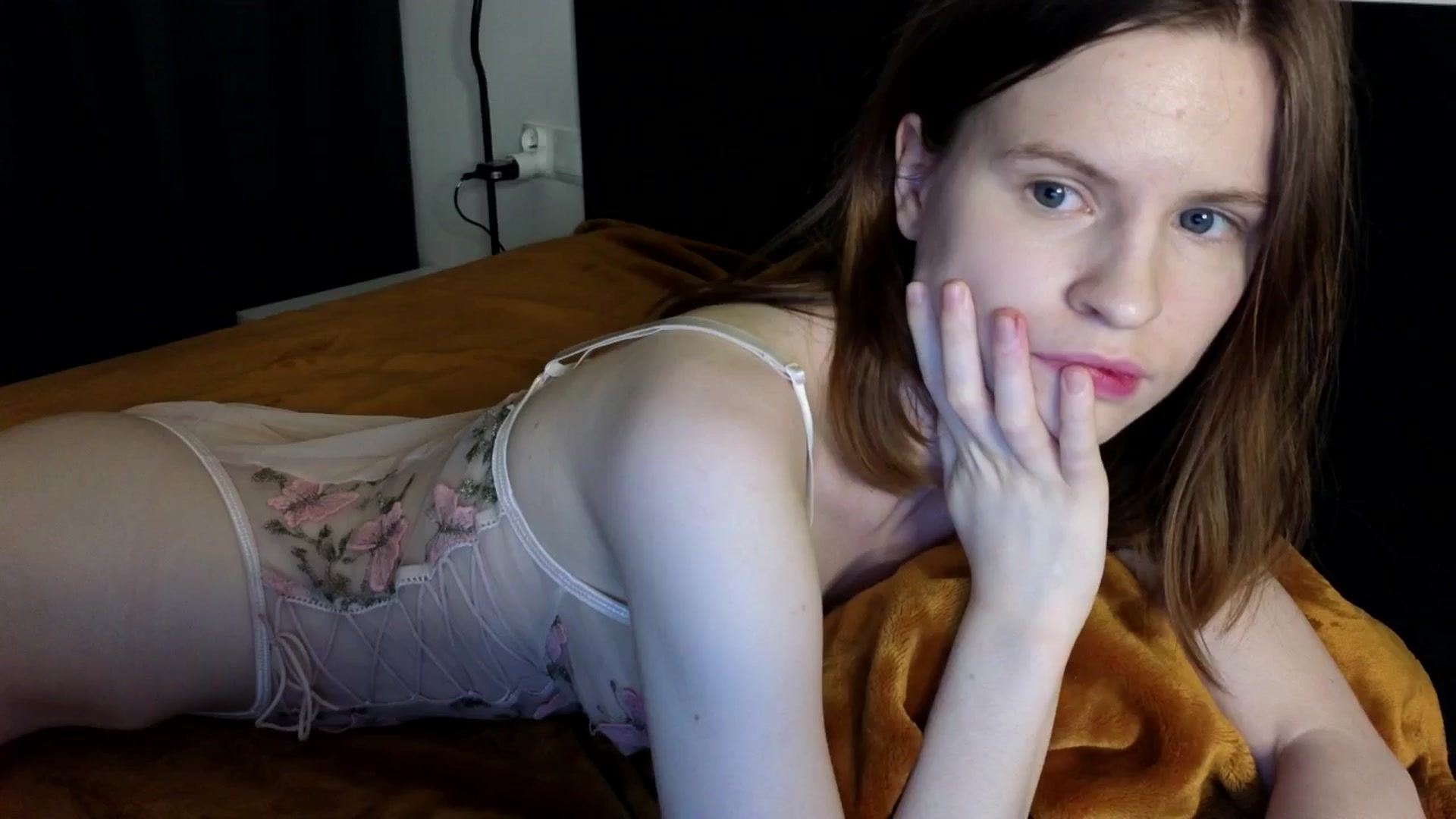 Gallery image thumbnail from Yuri_elfie's myfreecams stream on, 07/09/2024, 06:01 image 1 of 20