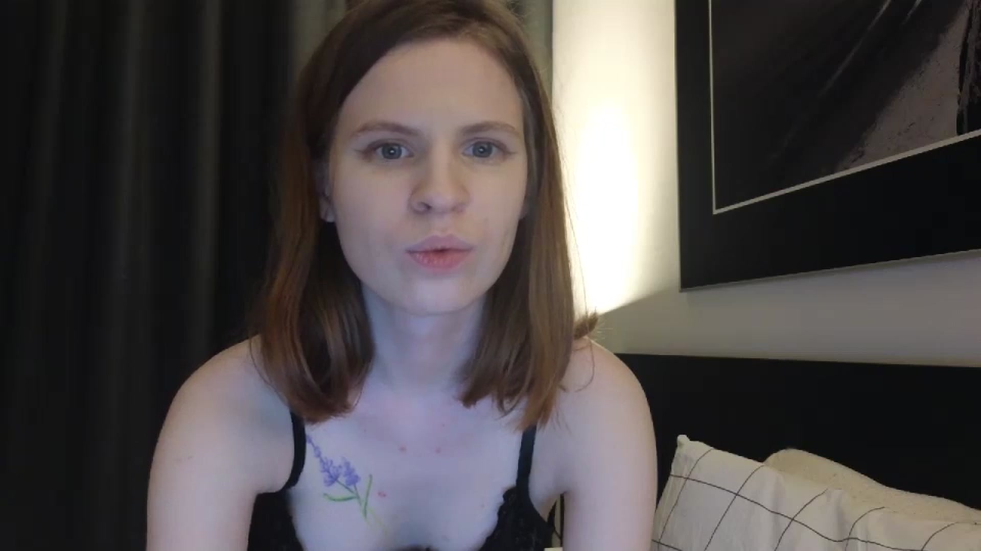 Gallery image thumbnail from Yuri_elfie's myfreecams stream on, 07/19/2024, 06:06 image 14 of 20