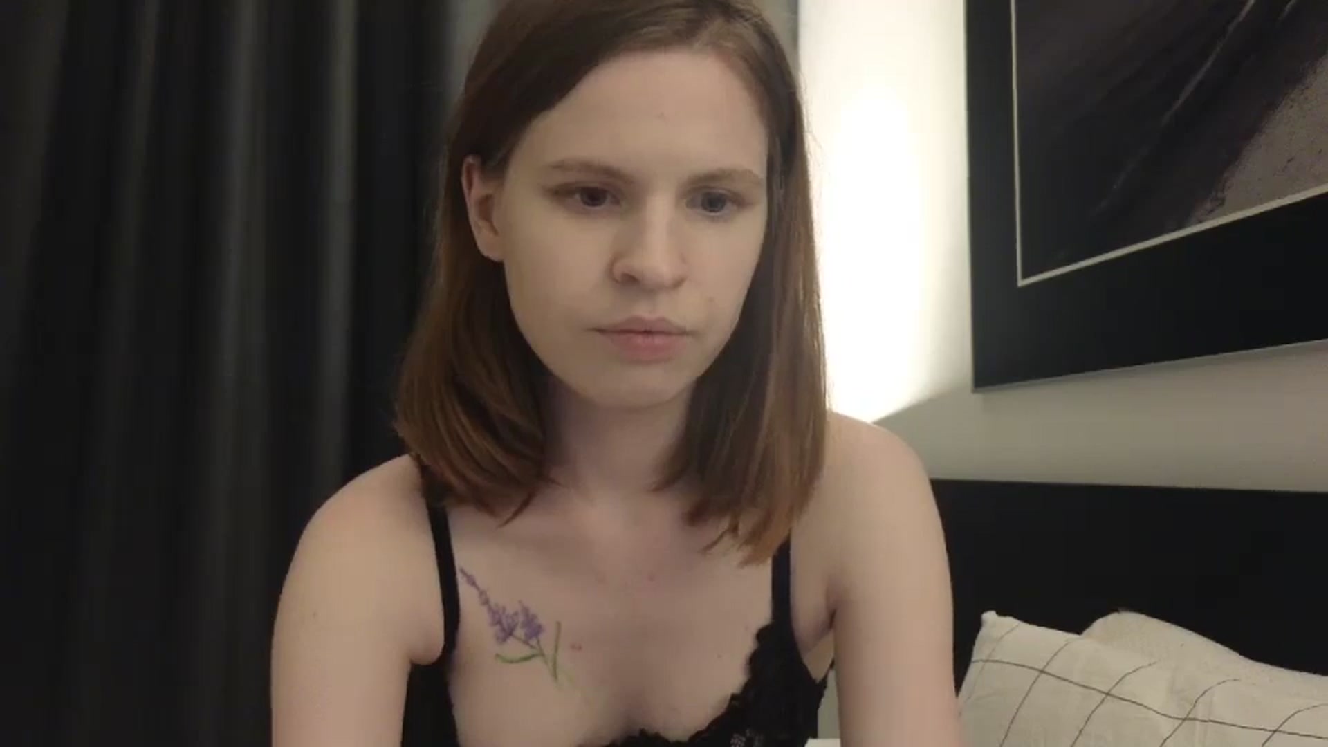Gallery image thumbnail from Yuri_elfie's myfreecams stream on, 07/19/2024, 06:06 image 19 of 20