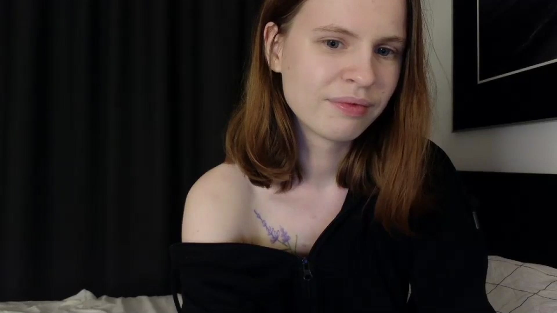Gallery image thumbnail from Yuri_elfie's myfreecams stream on, 07/21/2024, 02:07 image 11 of 20