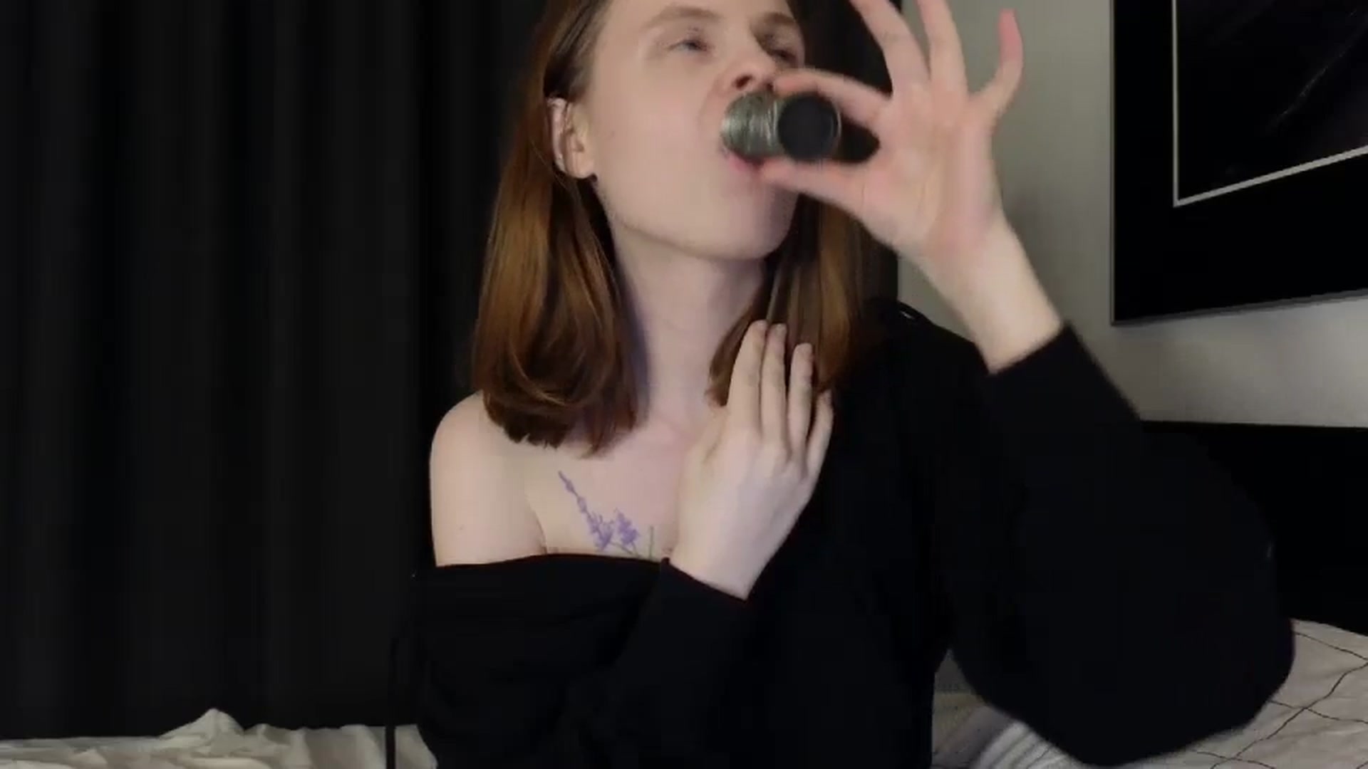 Gallery image thumbnail from Yuri_elfie's myfreecams stream on, 07/21/2024, 02:07 image 10 of 20