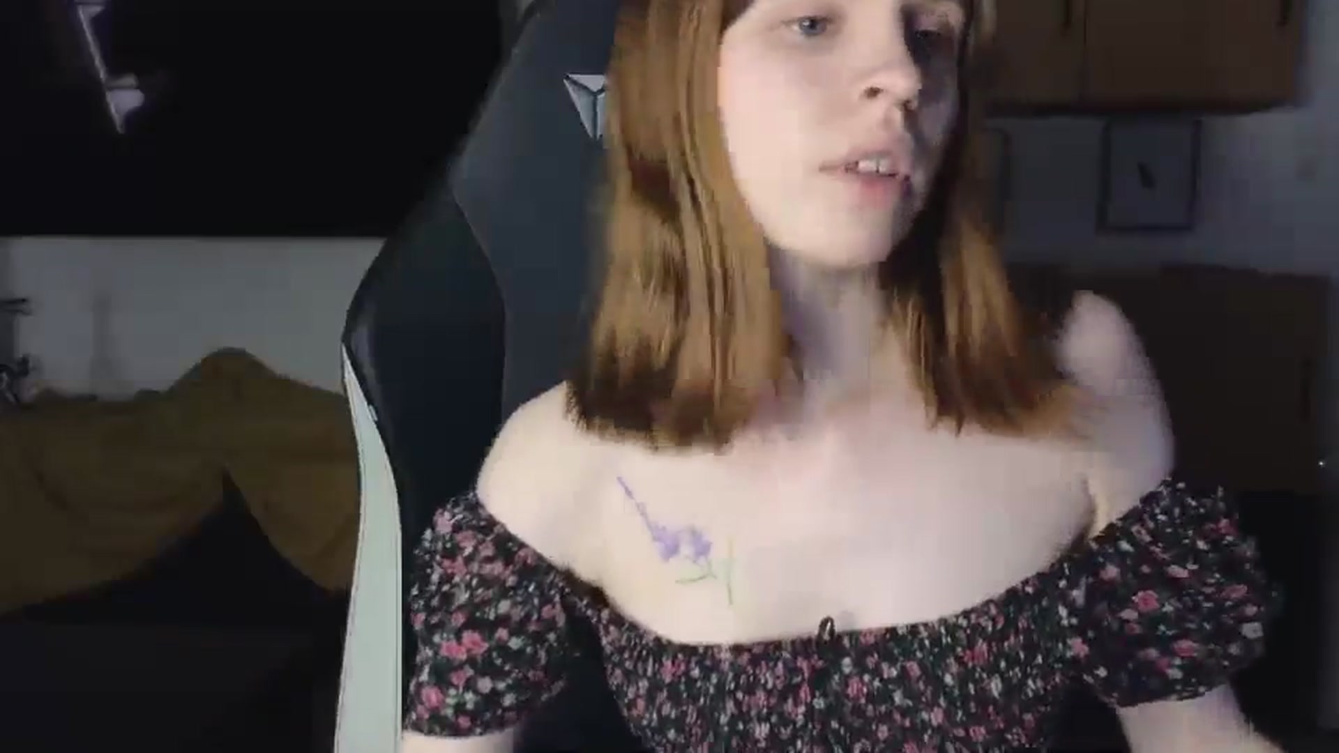 Gallery image thumbnail from Yuri_elfie's myfreecams stream on, 07/22/2024, 04:00 image 6 of 20