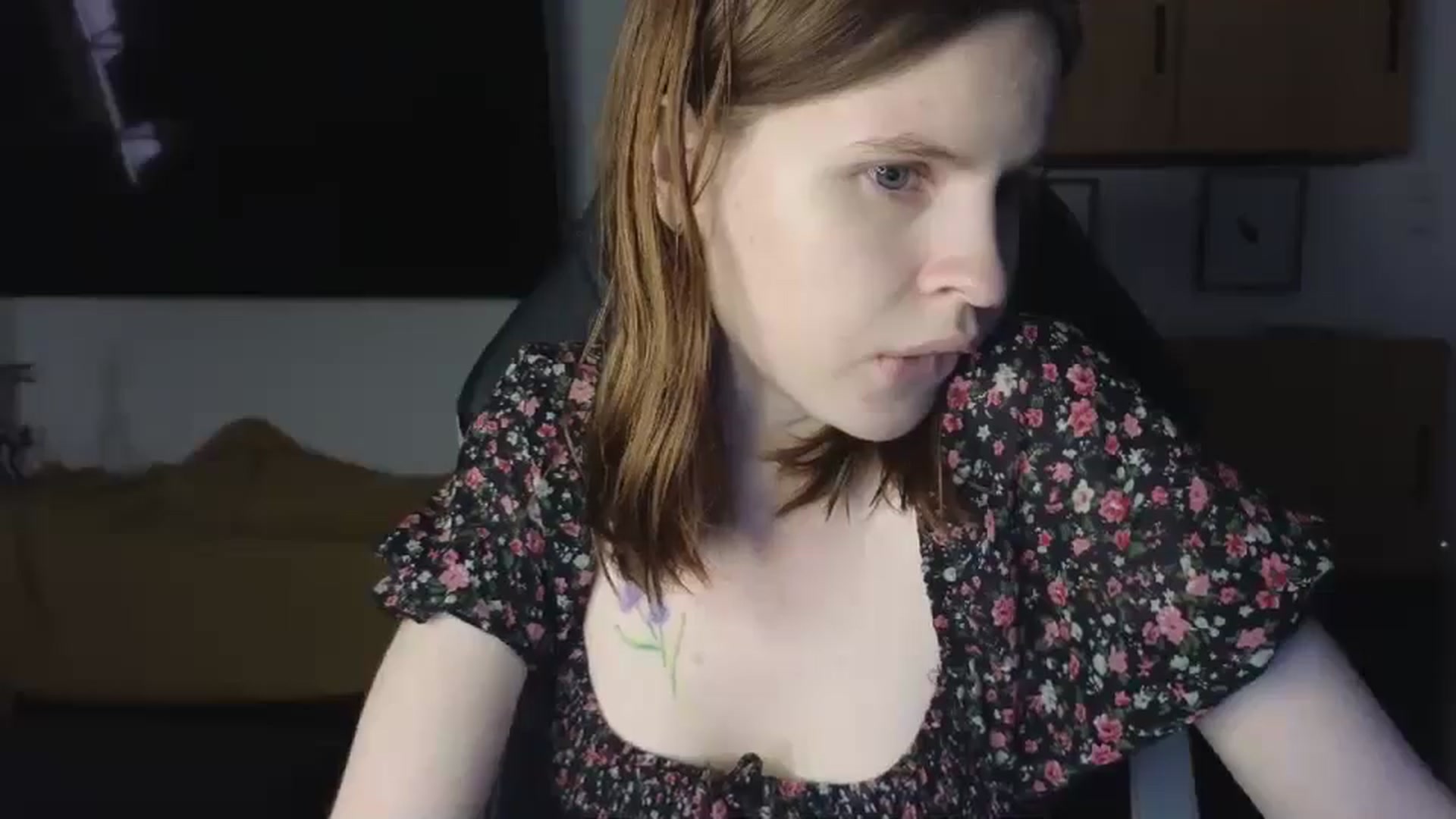 Gallery image thumbnail from Yuri_elfie's myfreecams stream on, 07/22/2024, 04:00 image 4 of 20